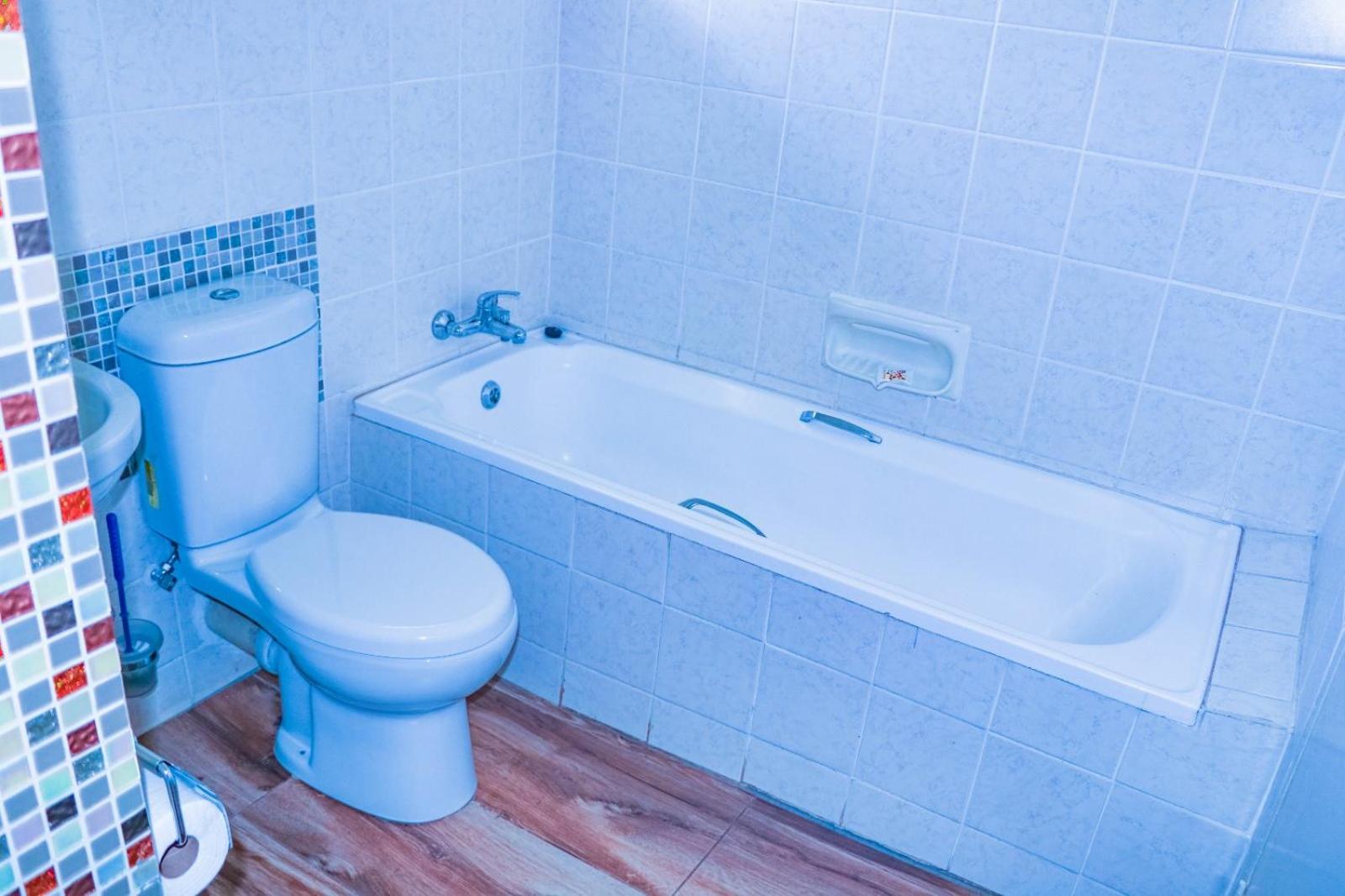 Double Room with Private Bathroom photo 3