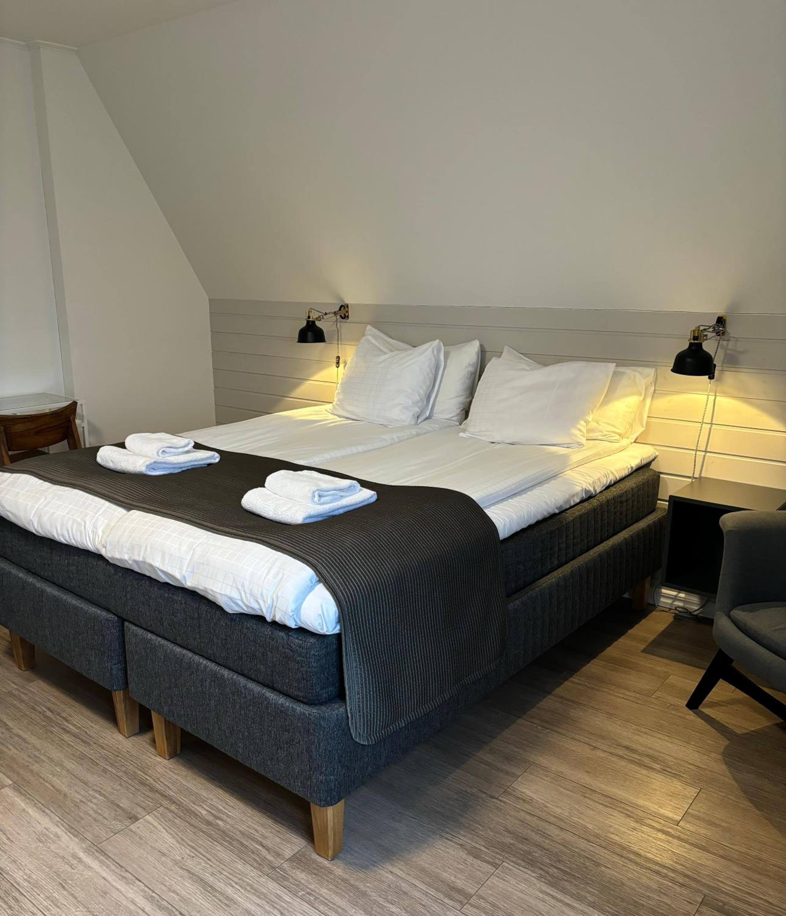 Standard Double Room - Photo 6