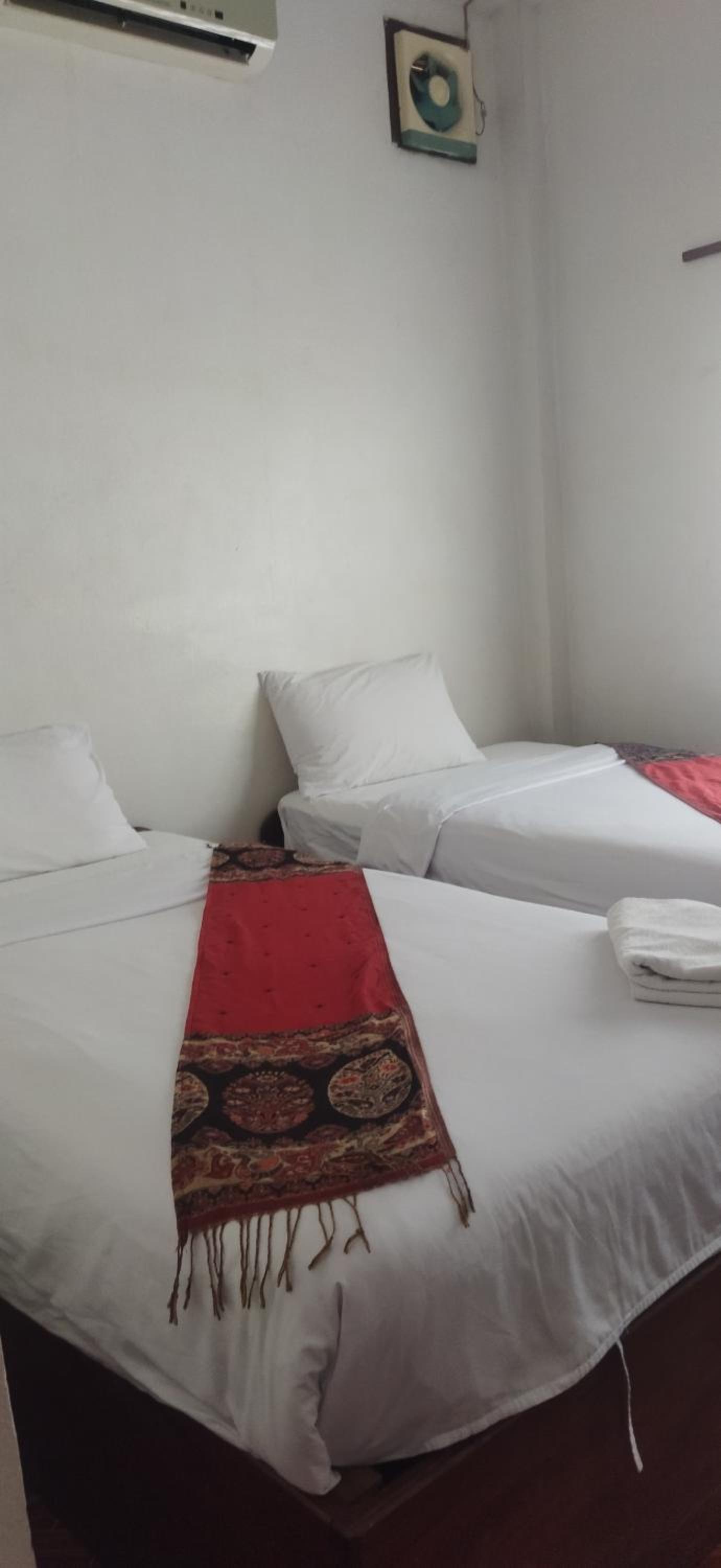 Standard Twin Room photo 2
