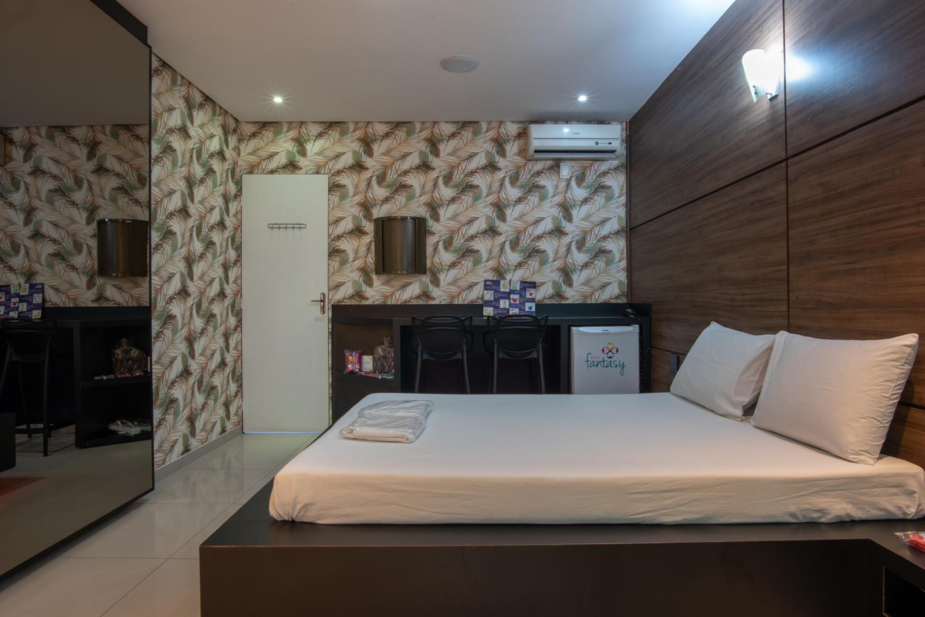 Superior Suite - Photo 14
