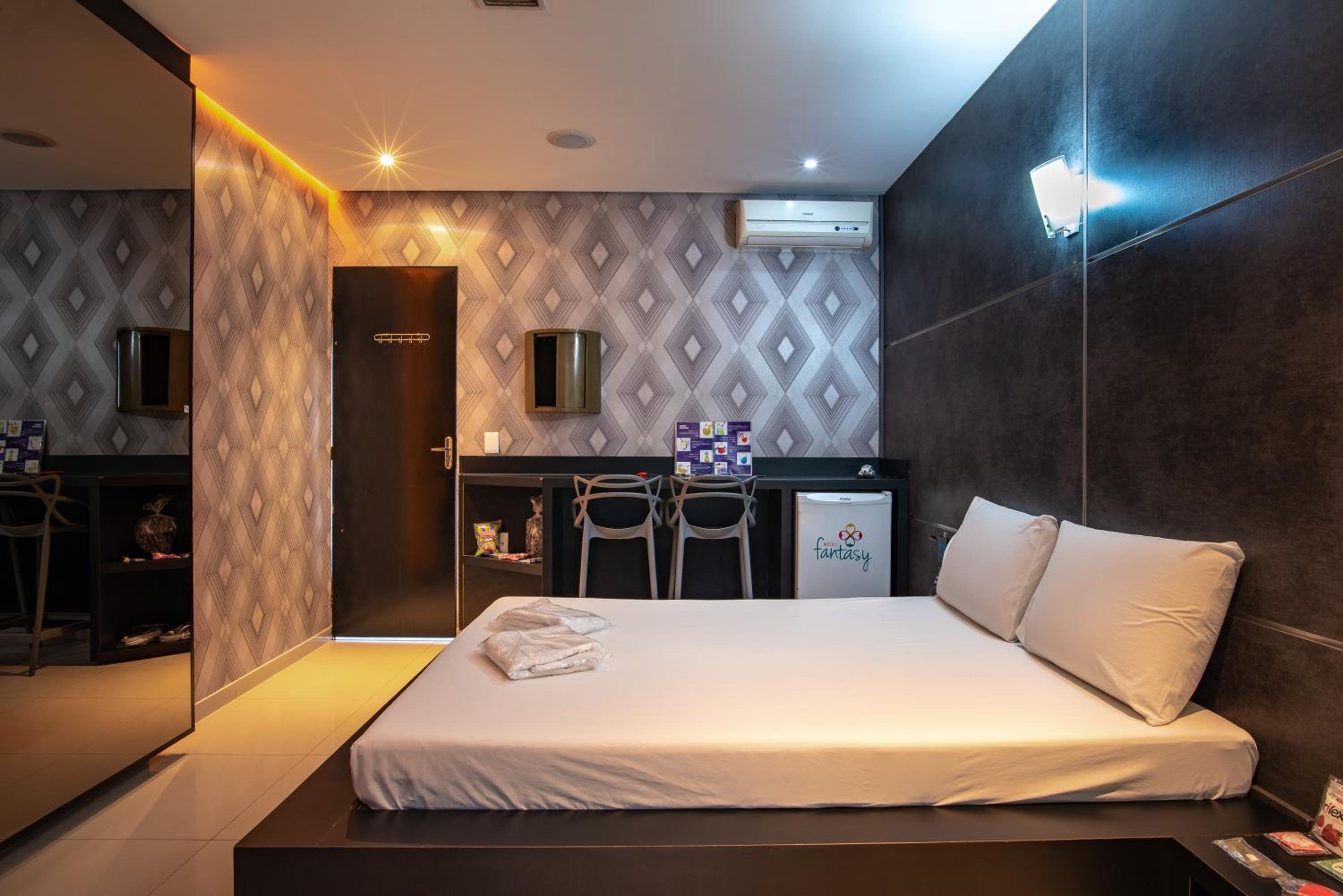 Superior Suite - Photo 16