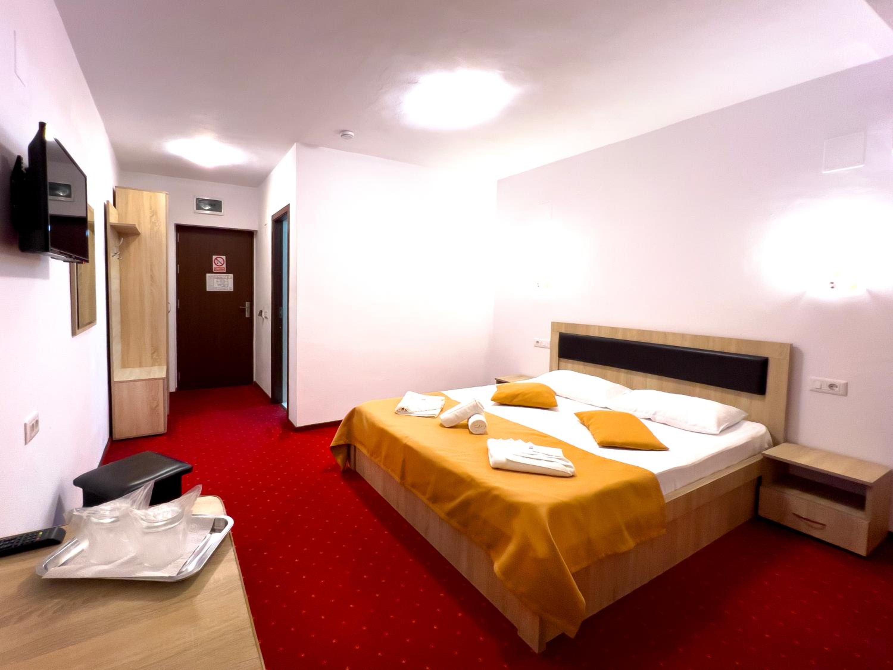 Superior Double Room - Photo 1