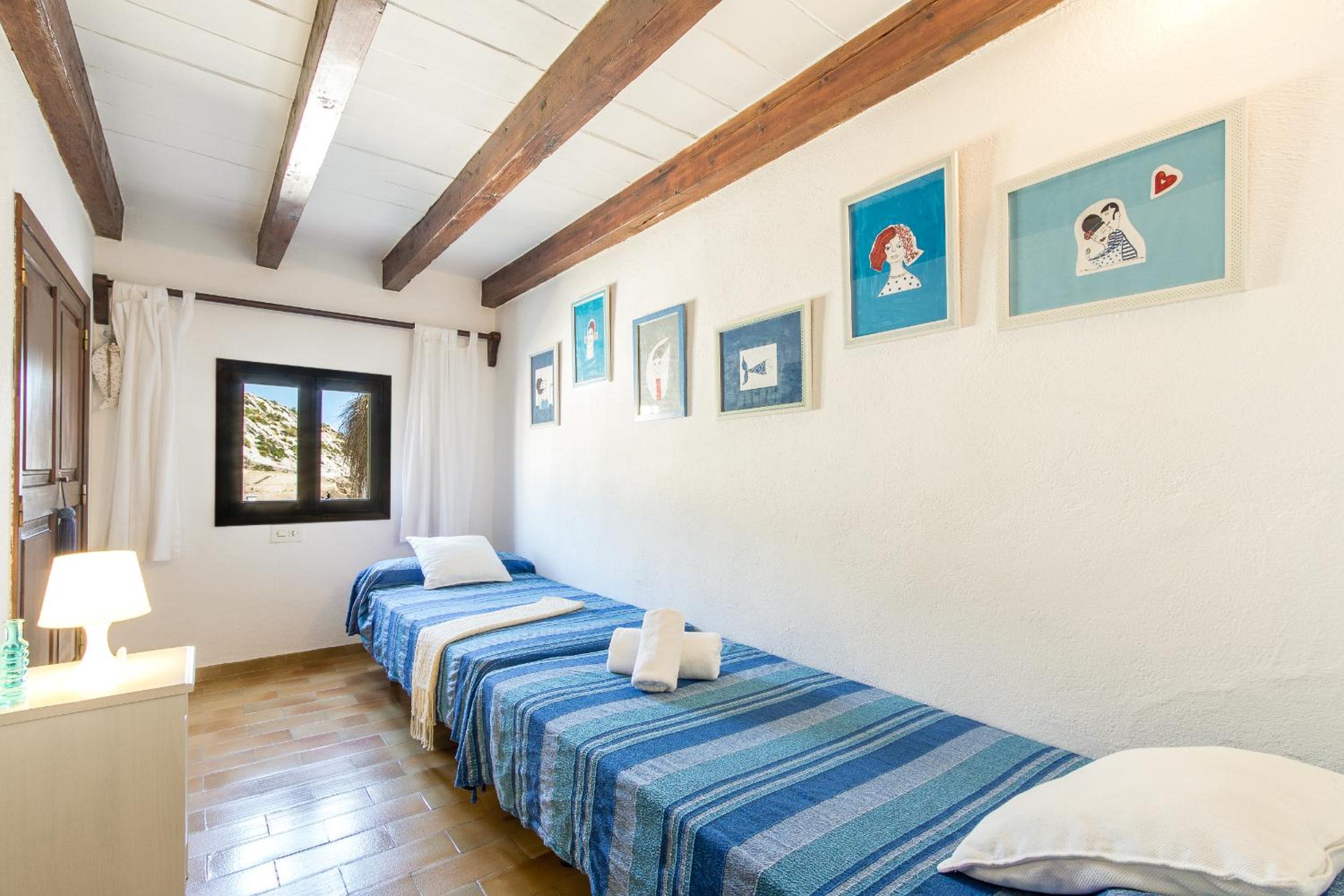 Two-Bedroom House photo 2