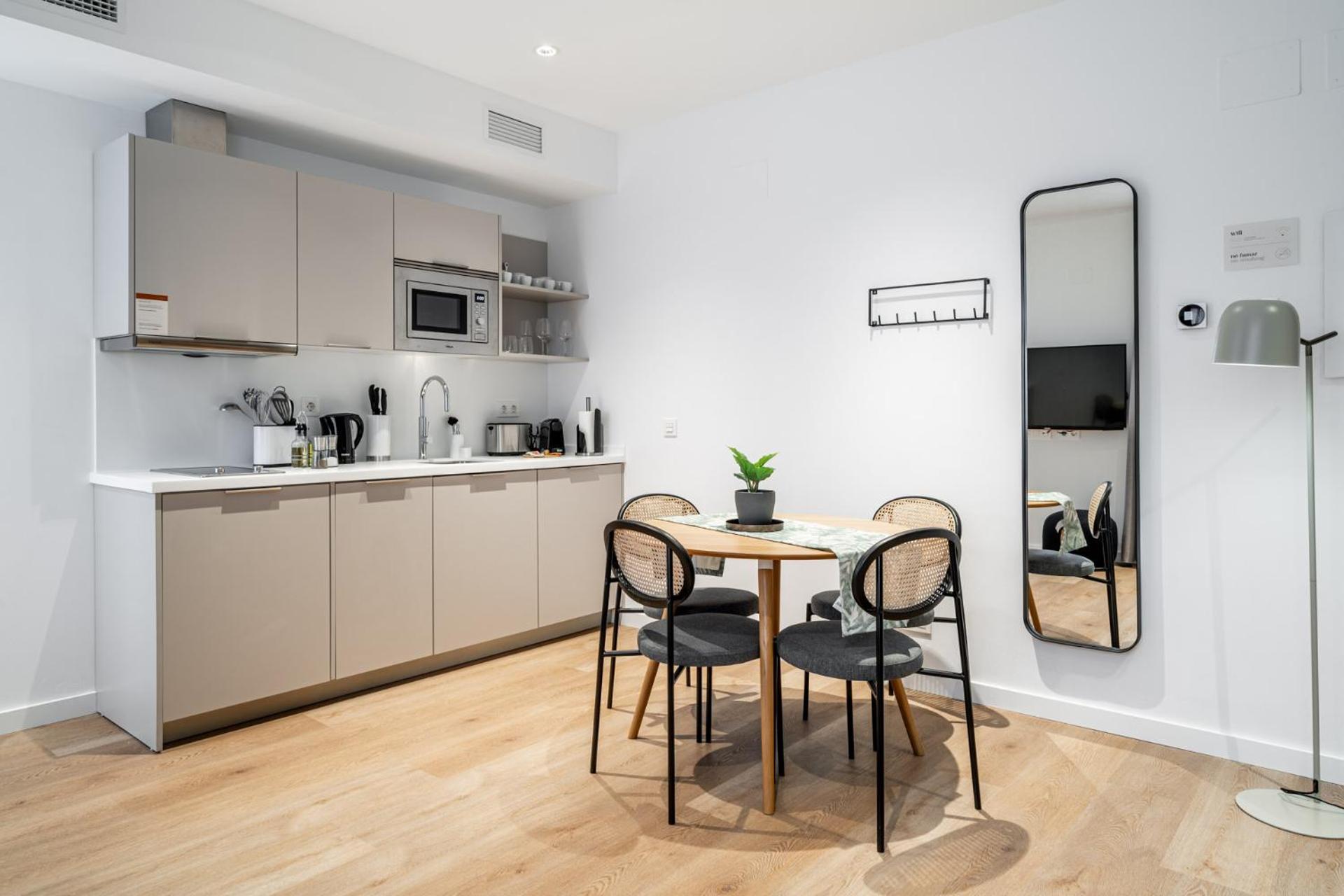 One-Bedroom Apartment - Photo 18