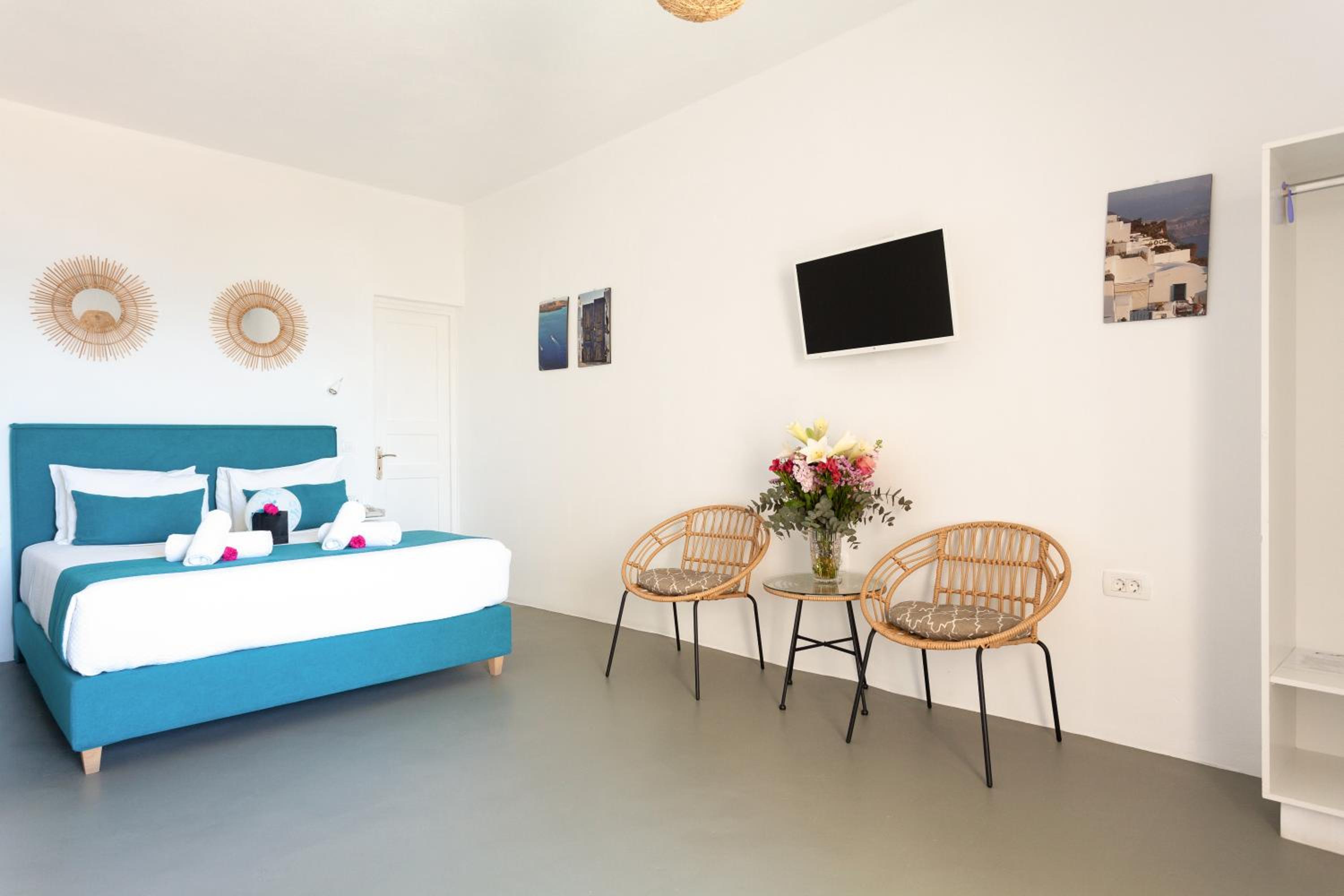 Seaside White Junior Suite - Photo 2