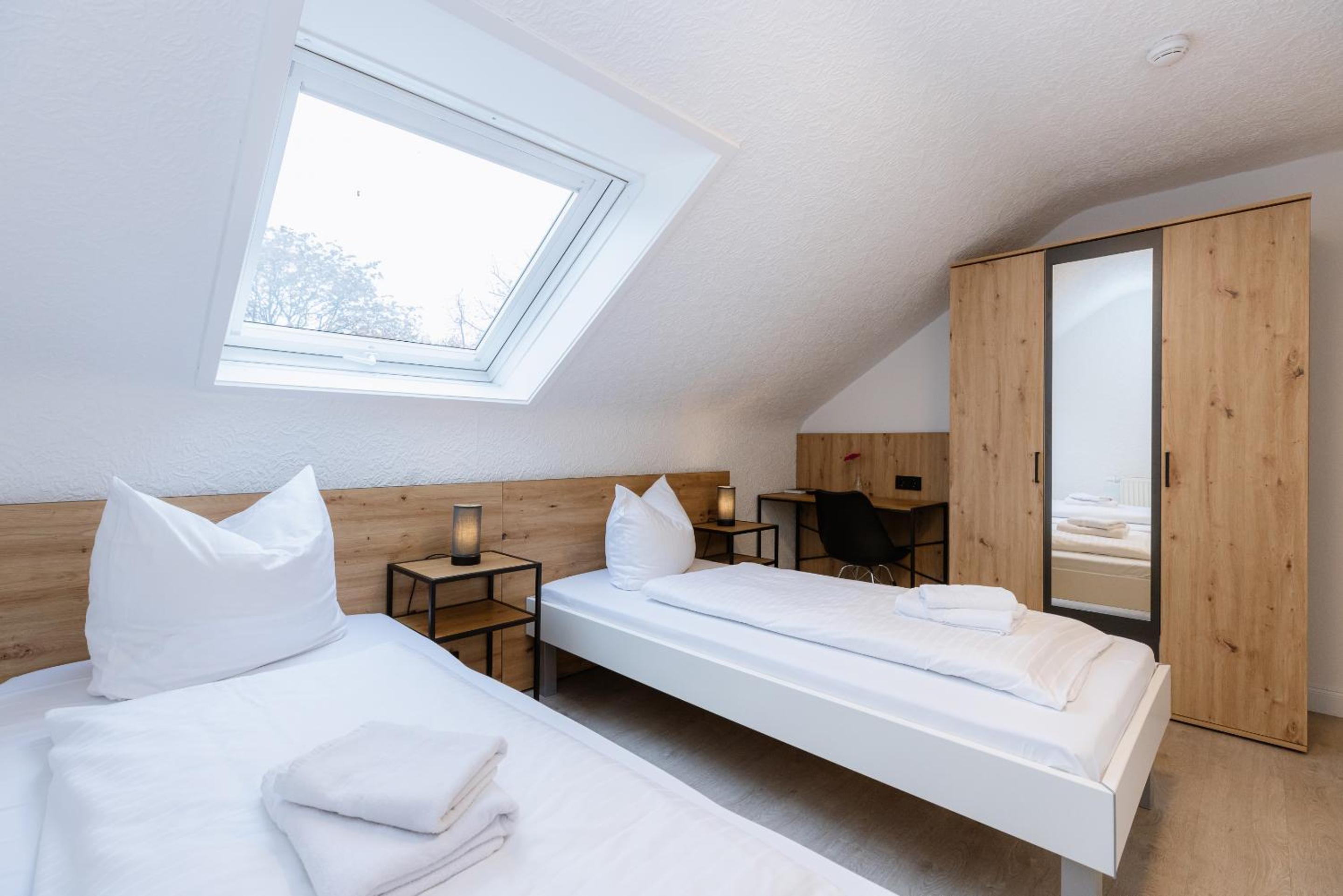 Standard Twin Room photo 2