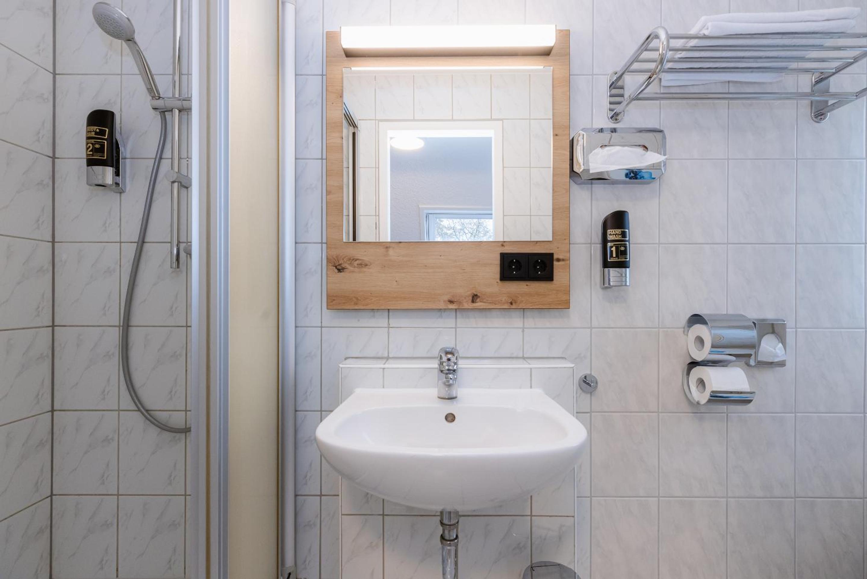 Single Room photo 3
