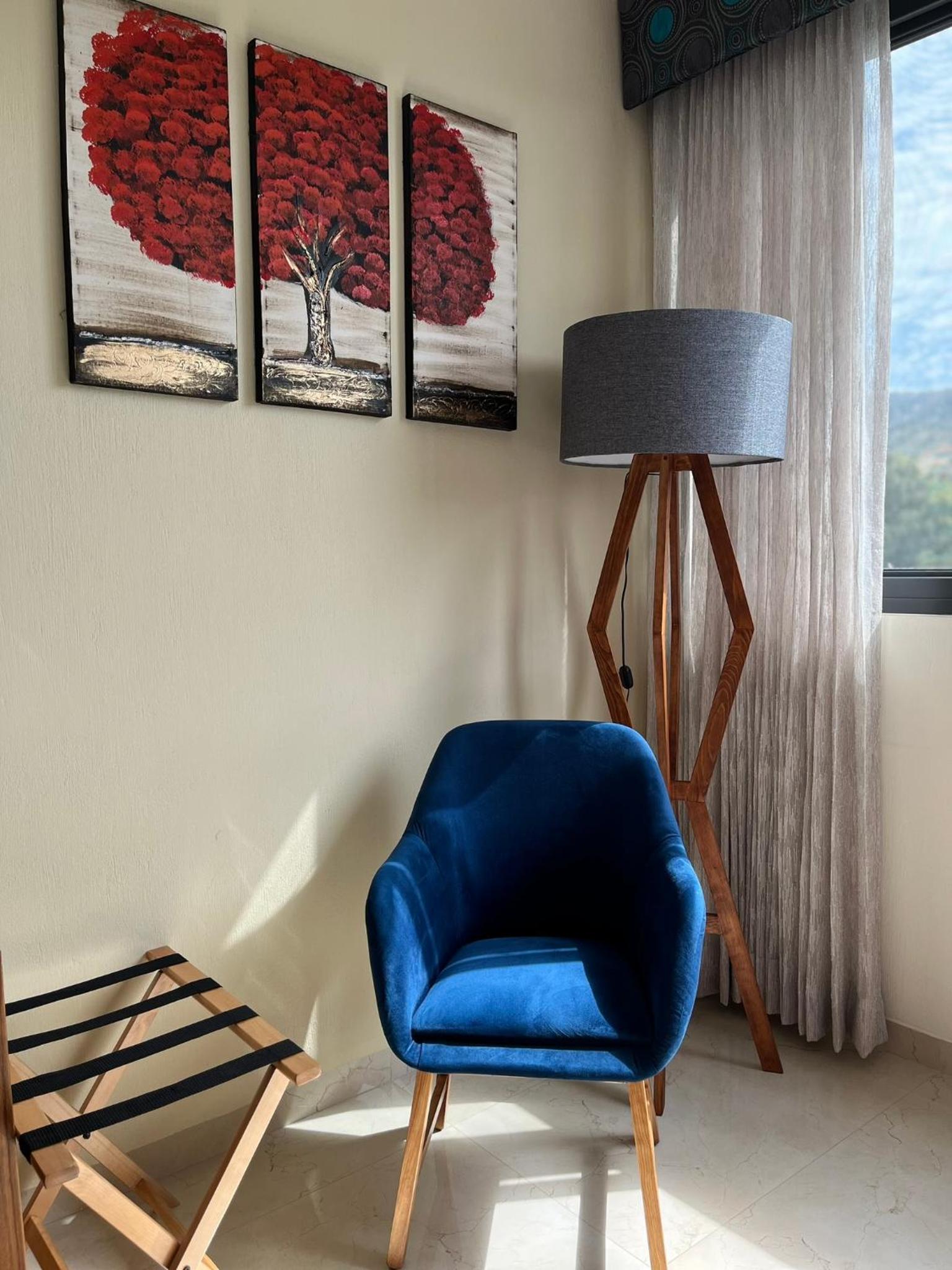 Twin Room with Mountain View photo 2