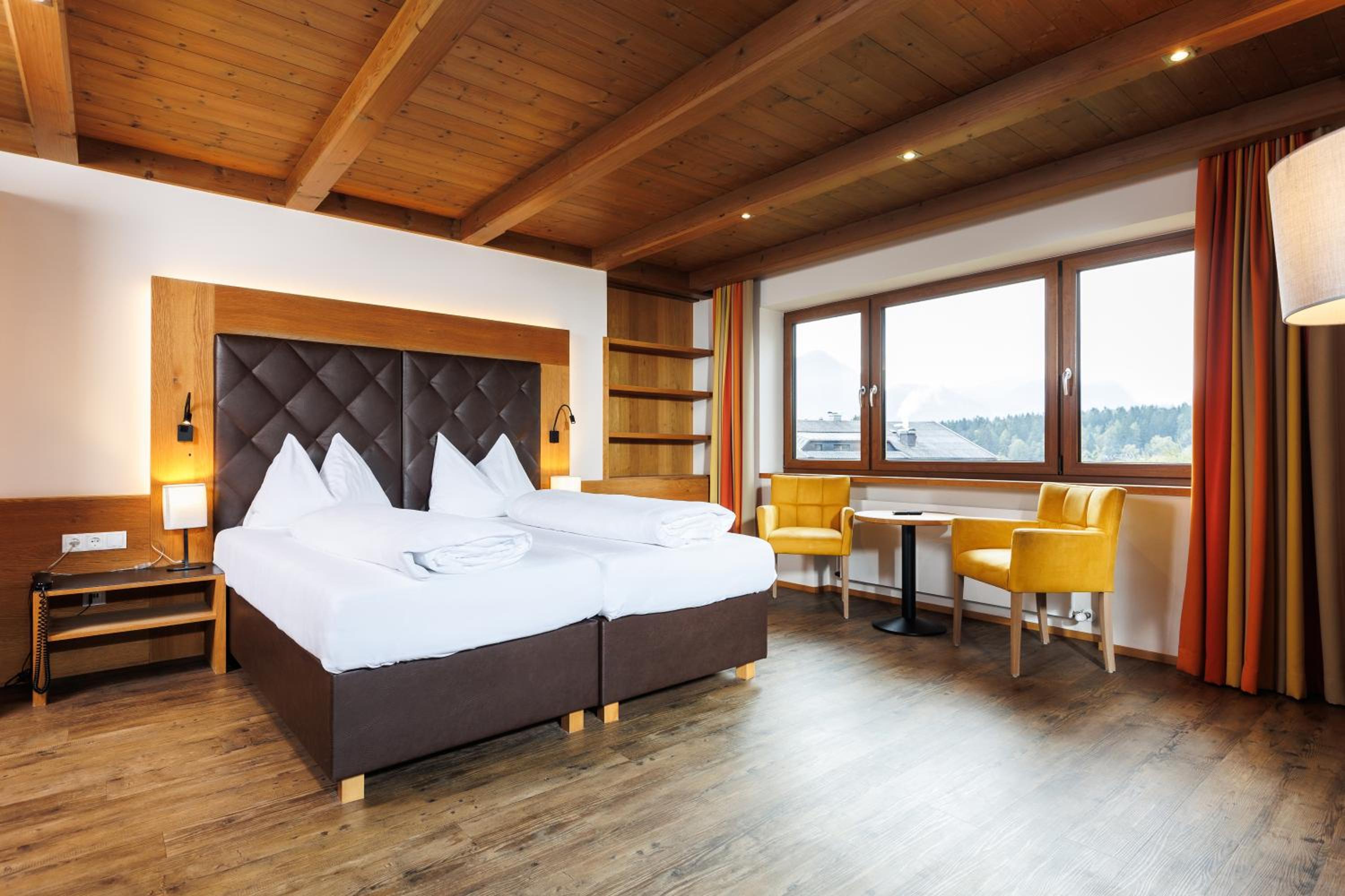 Deluxe Double Room with Balcony photo 1