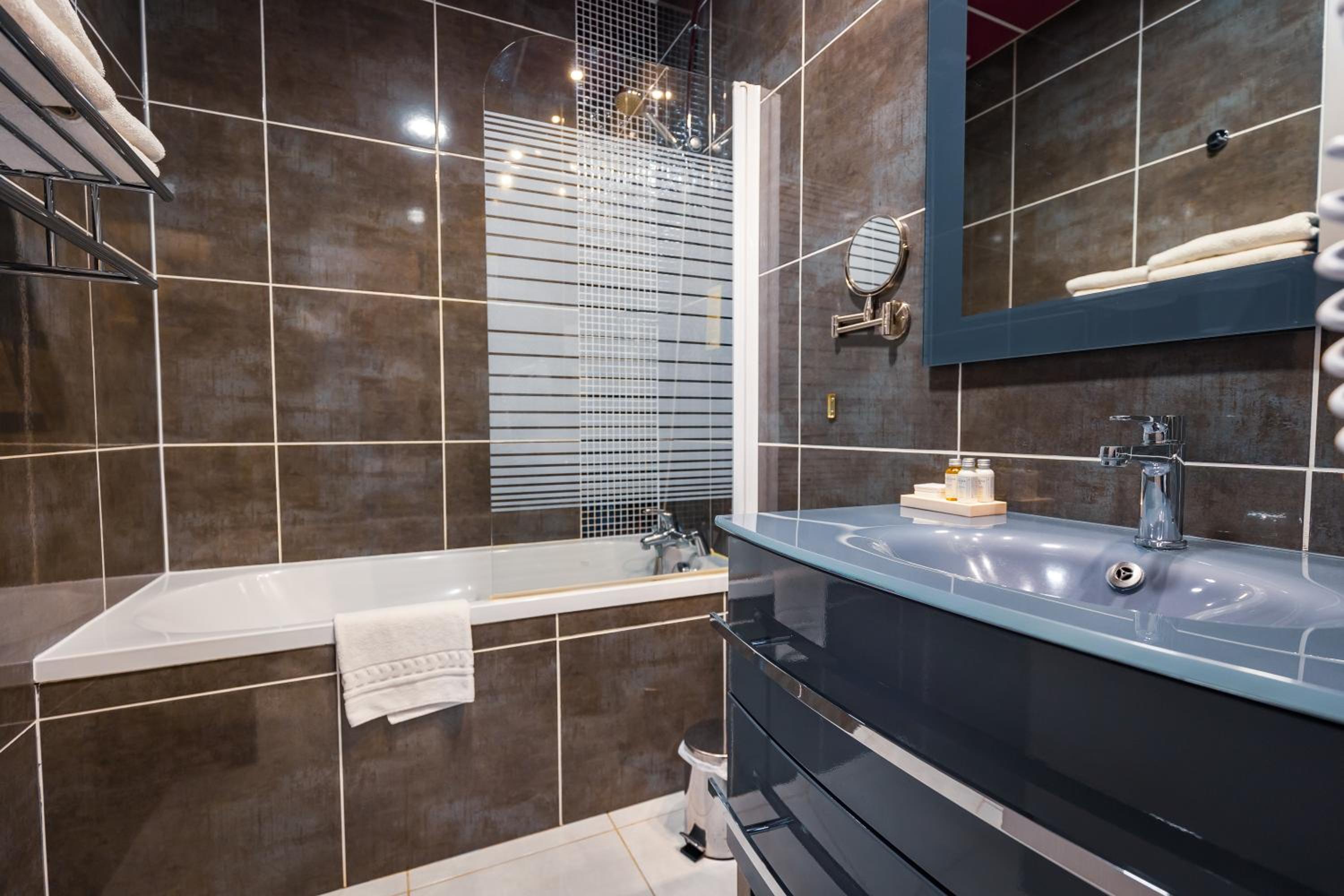 Superior Double Room - Photo 5