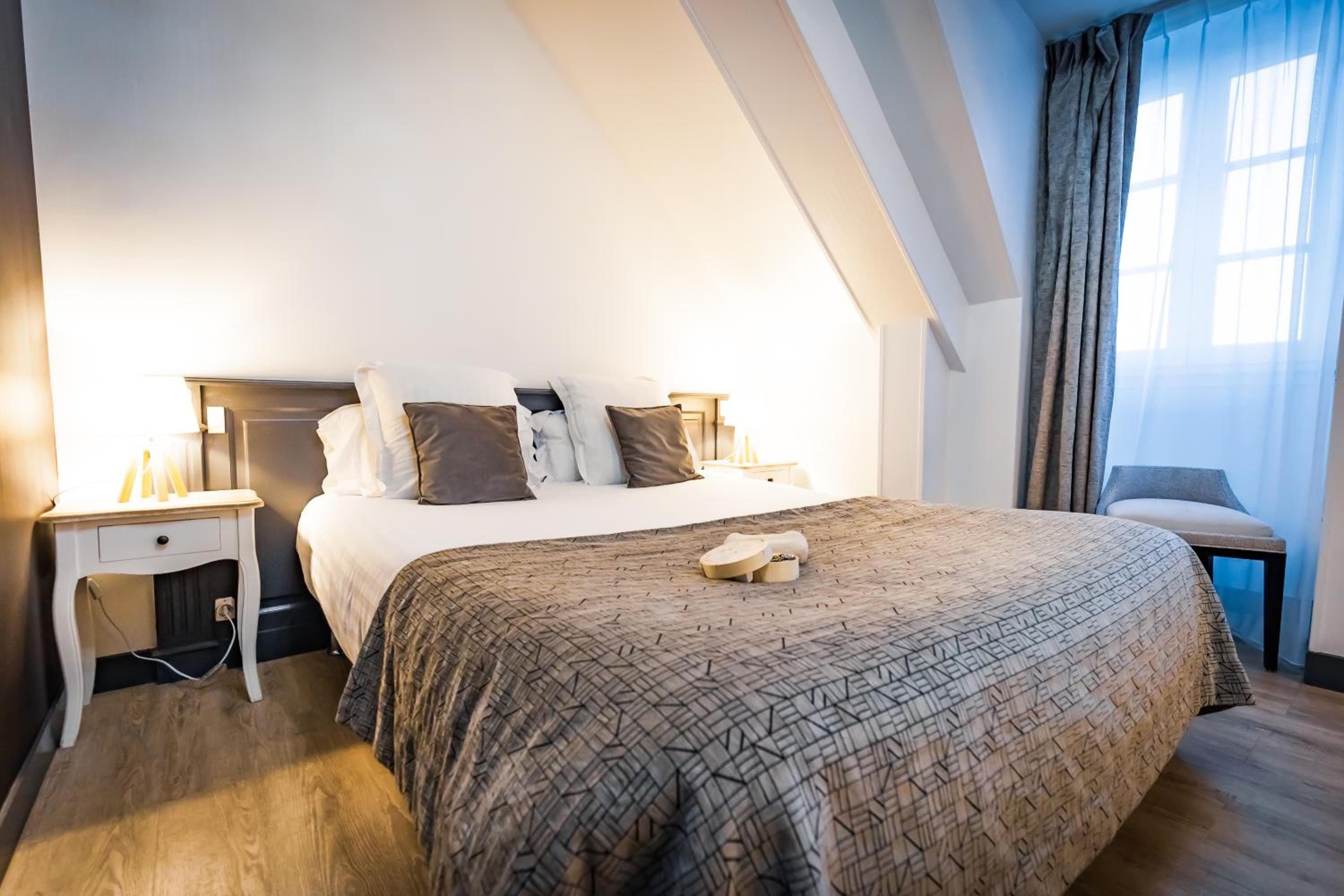 Double Room - Attic photo 1
