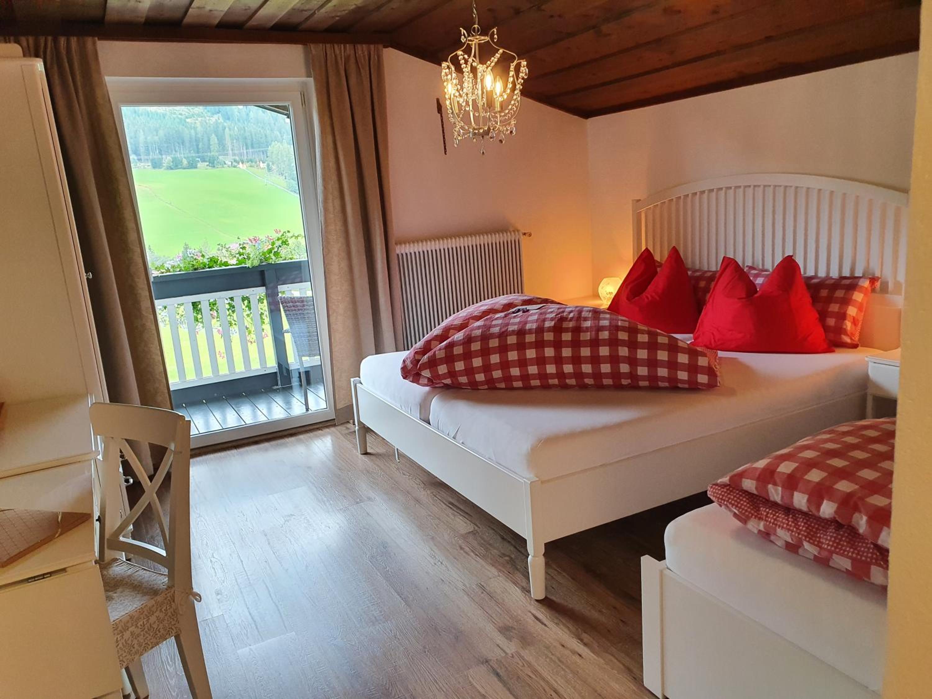 Triple Room with Balcony and Mountain View