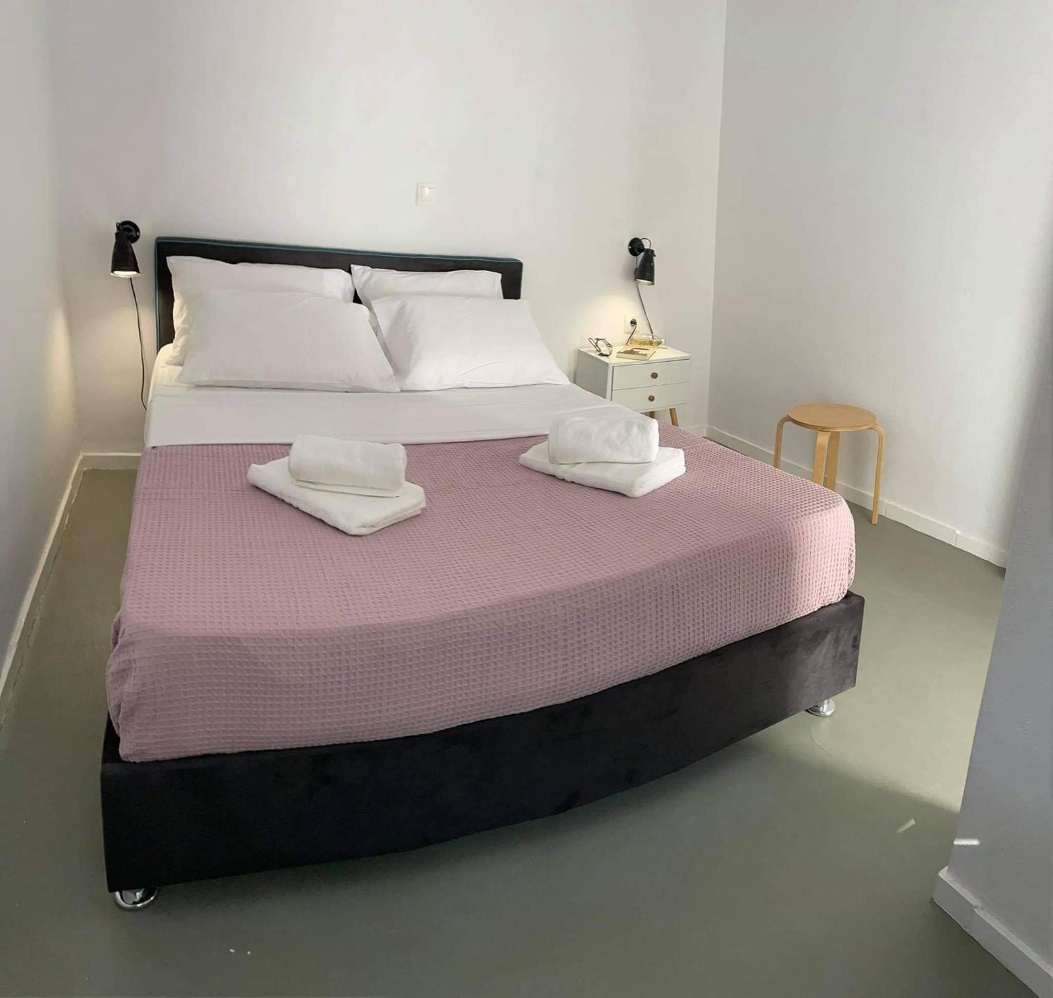 Two-Bedroom Apartment - Photo 29