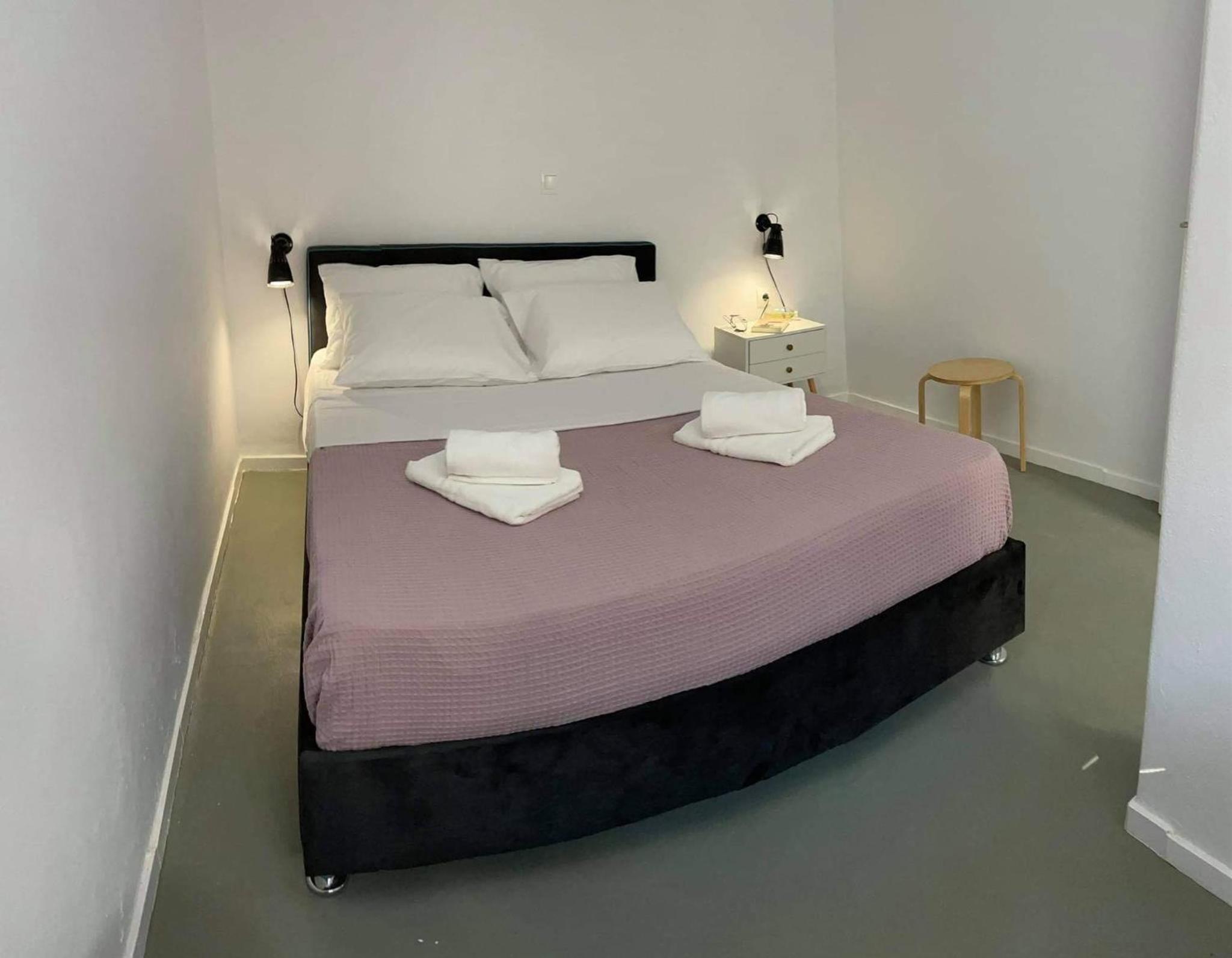 Two-Bedroom Apartment - Photo 30