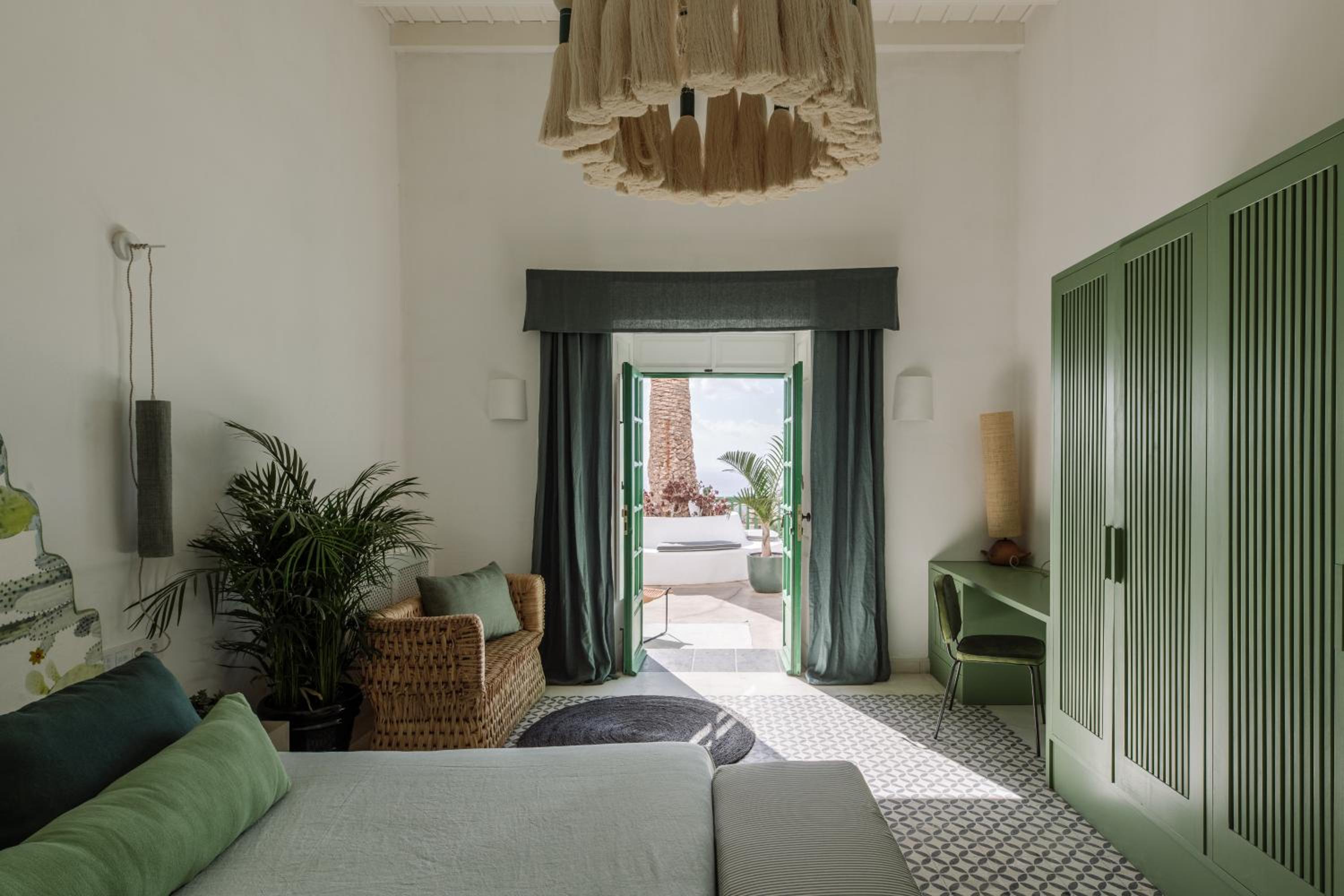 Habitación Doble Deluxe con Balcón y Vista al Mar