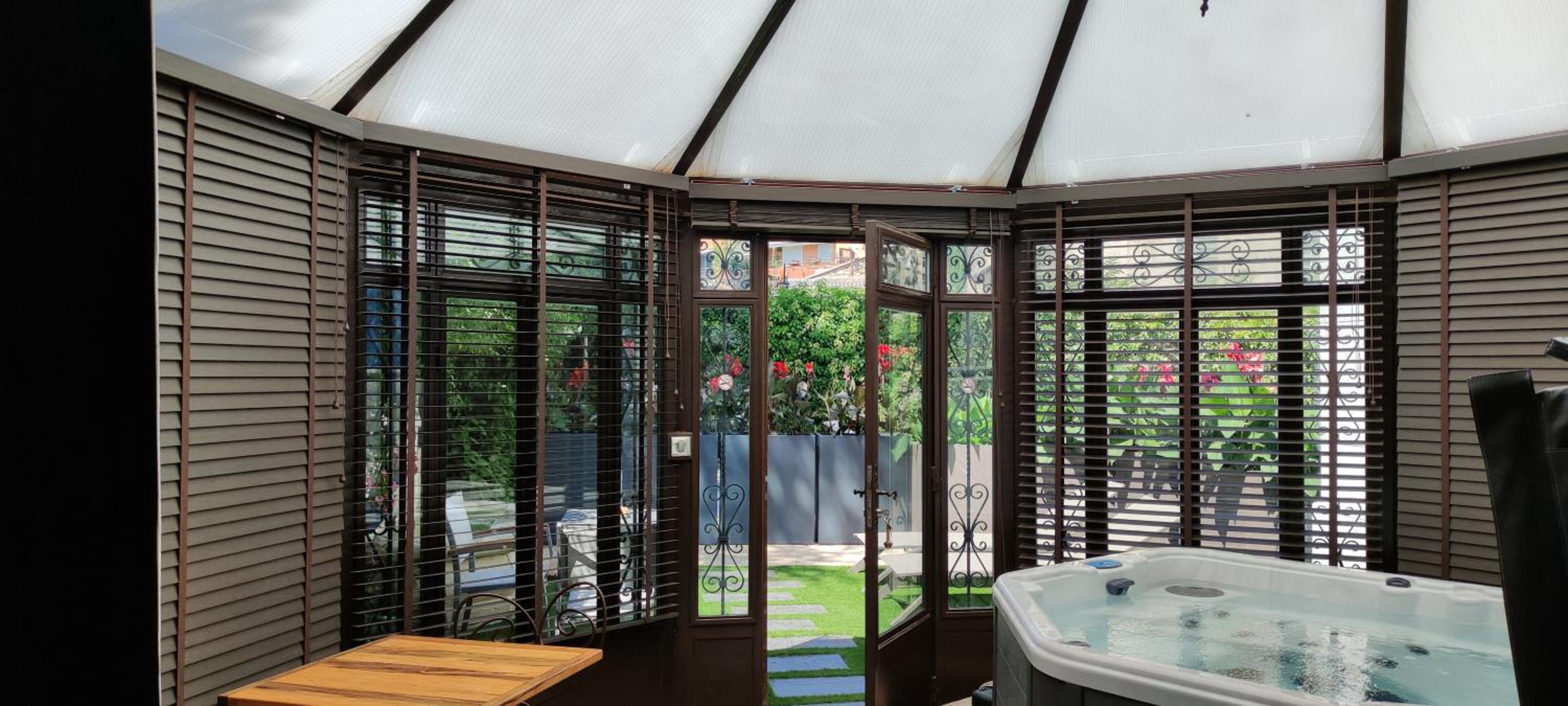 King Room with Spa Bath - Photo 3