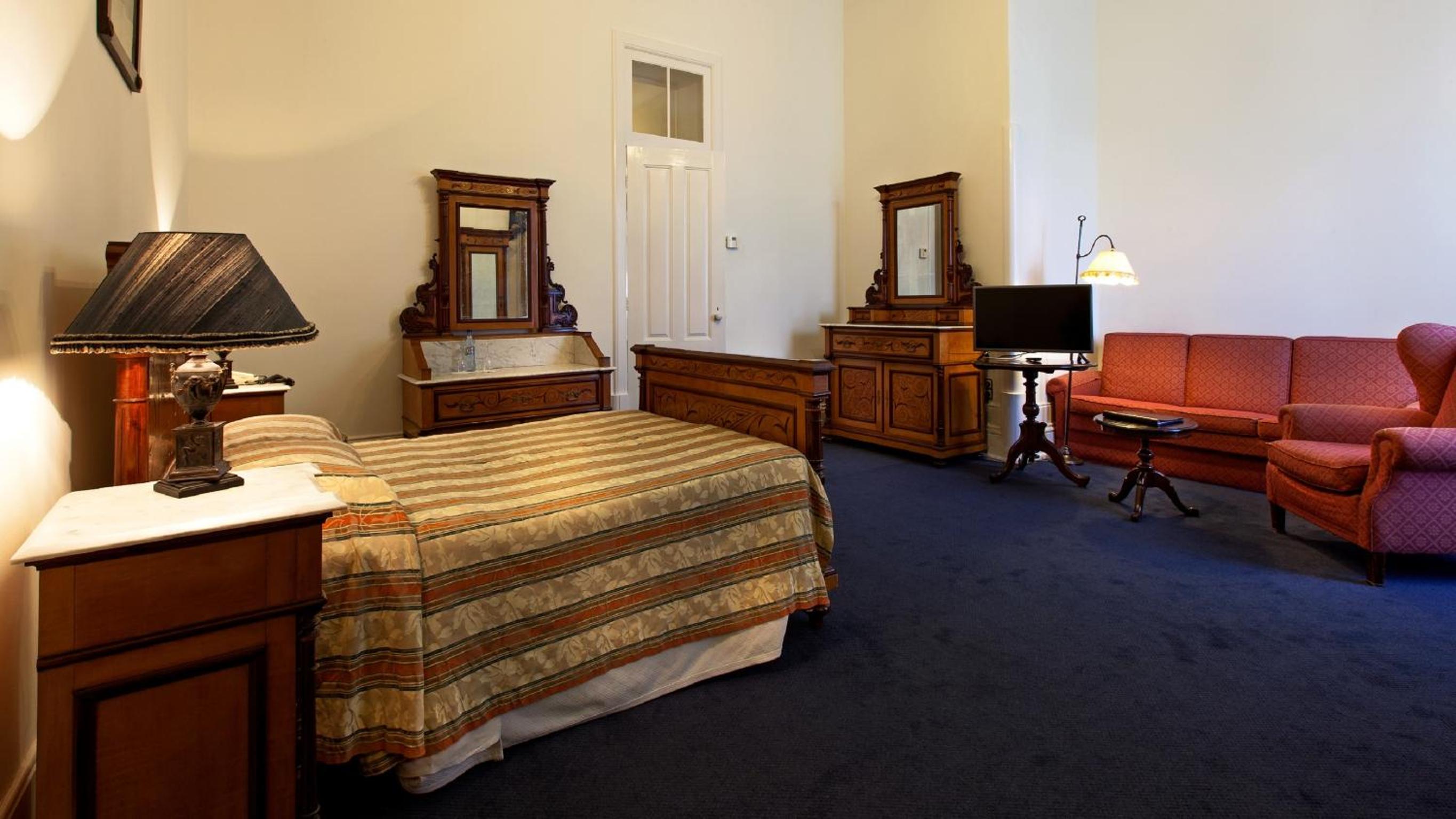Superior Double or Twin Room with Extra Bed - Photo 2