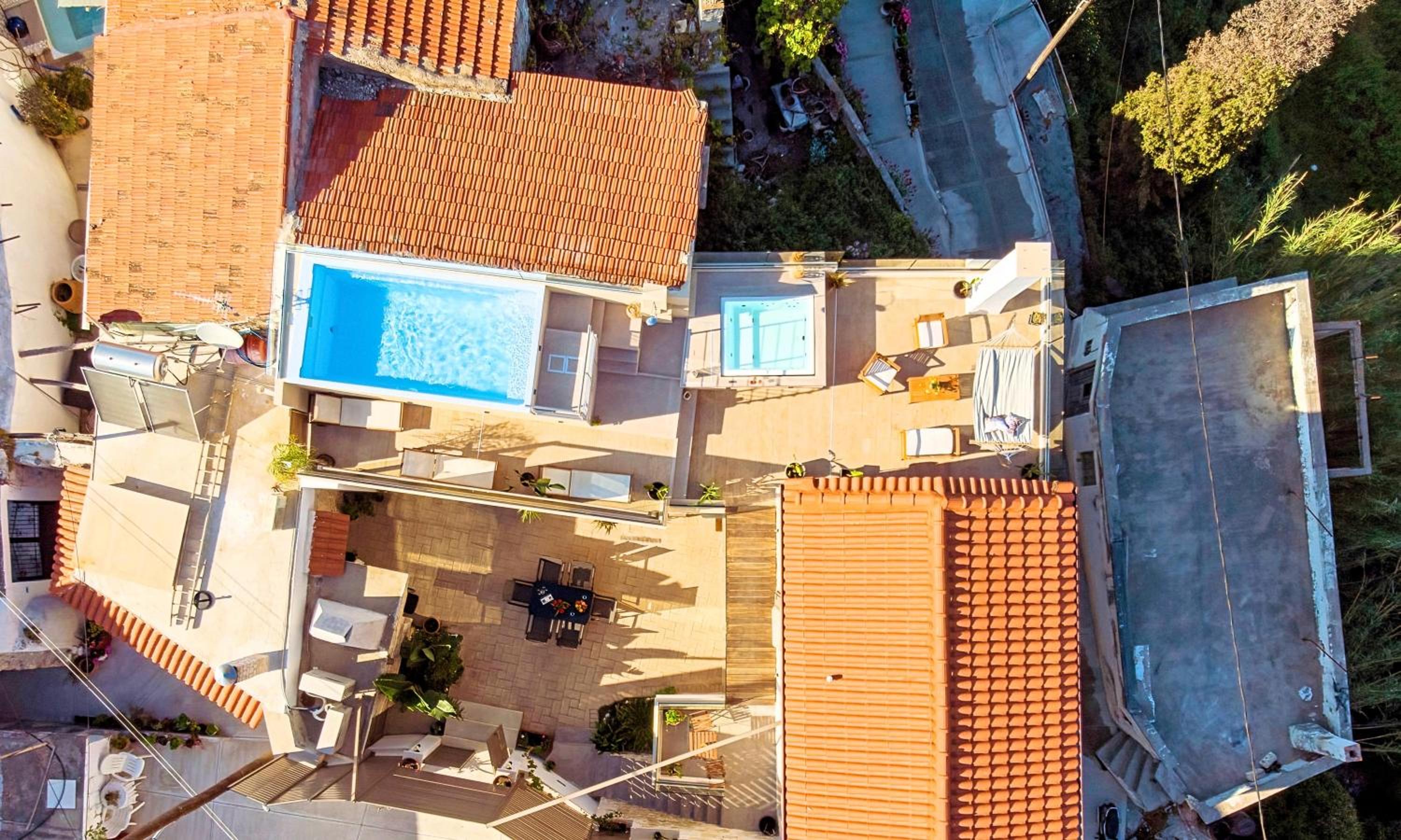 Three-Bedroom Villa photo 2