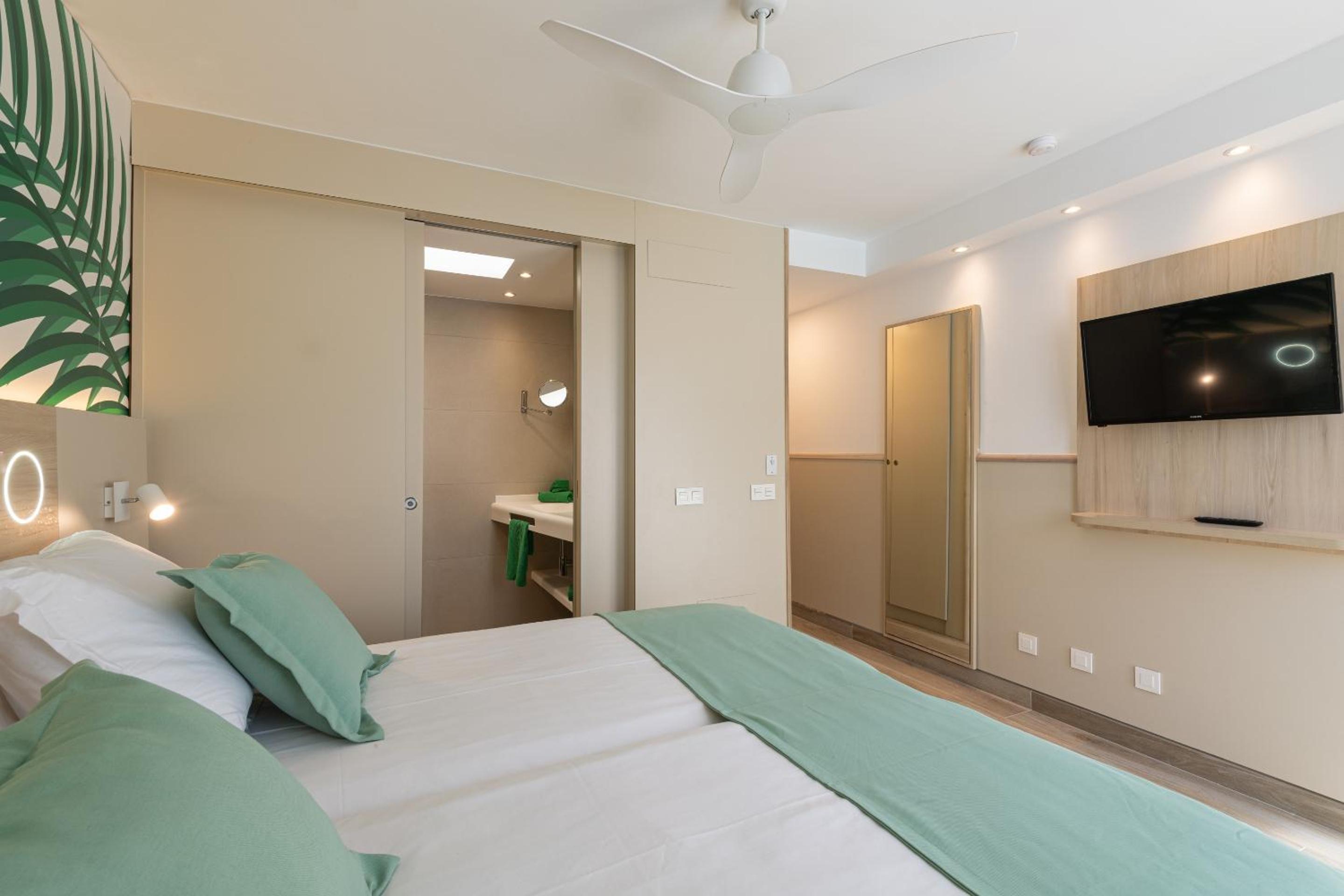 One-Bedroom Bungalow  - Photo 5