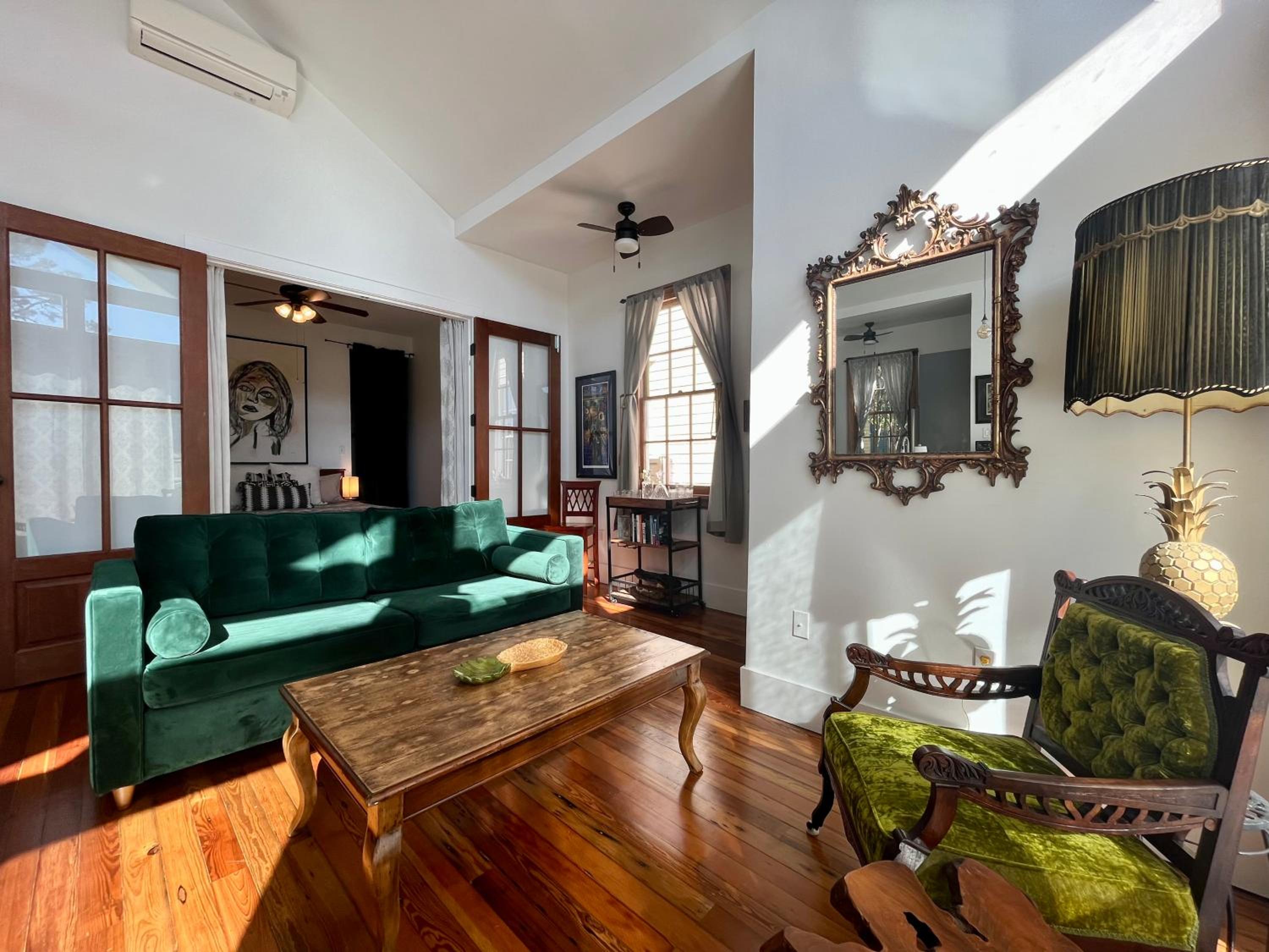 Deluxe King Suite