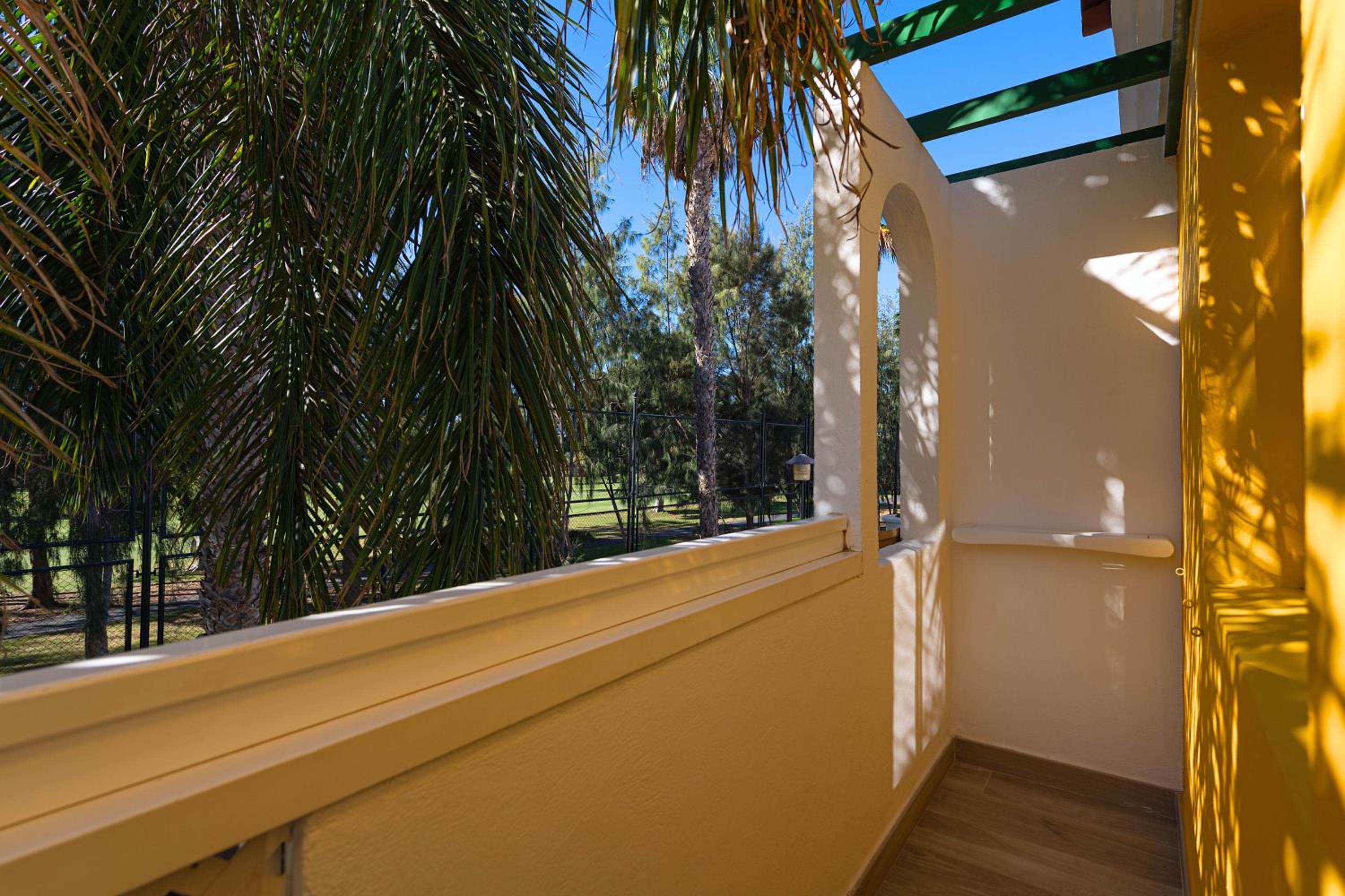 Superior Two-Bedroom Bungalow  - Photo 8
