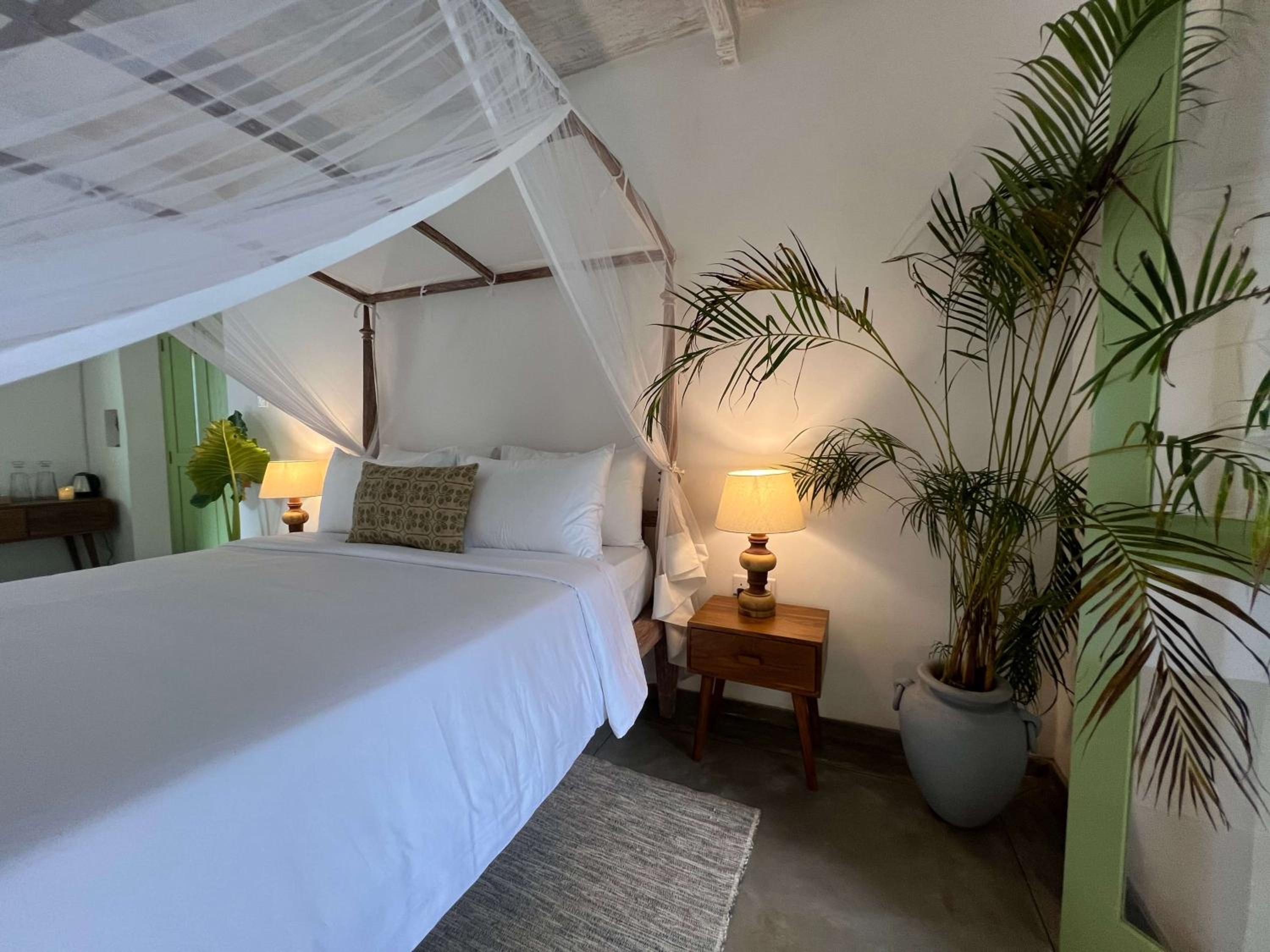 Deluxe Double Room with Bath photo 2