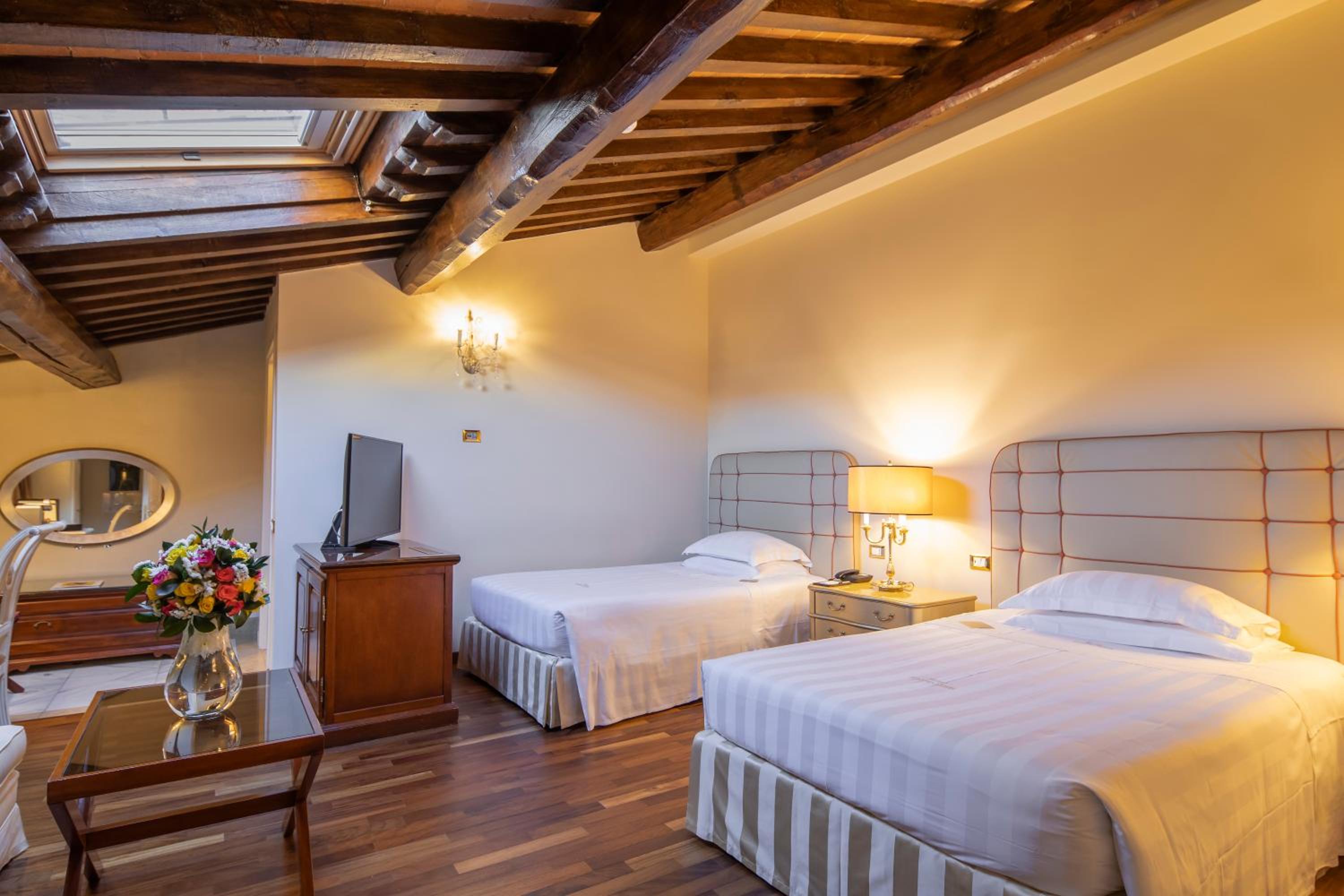 Luxury Twin Room