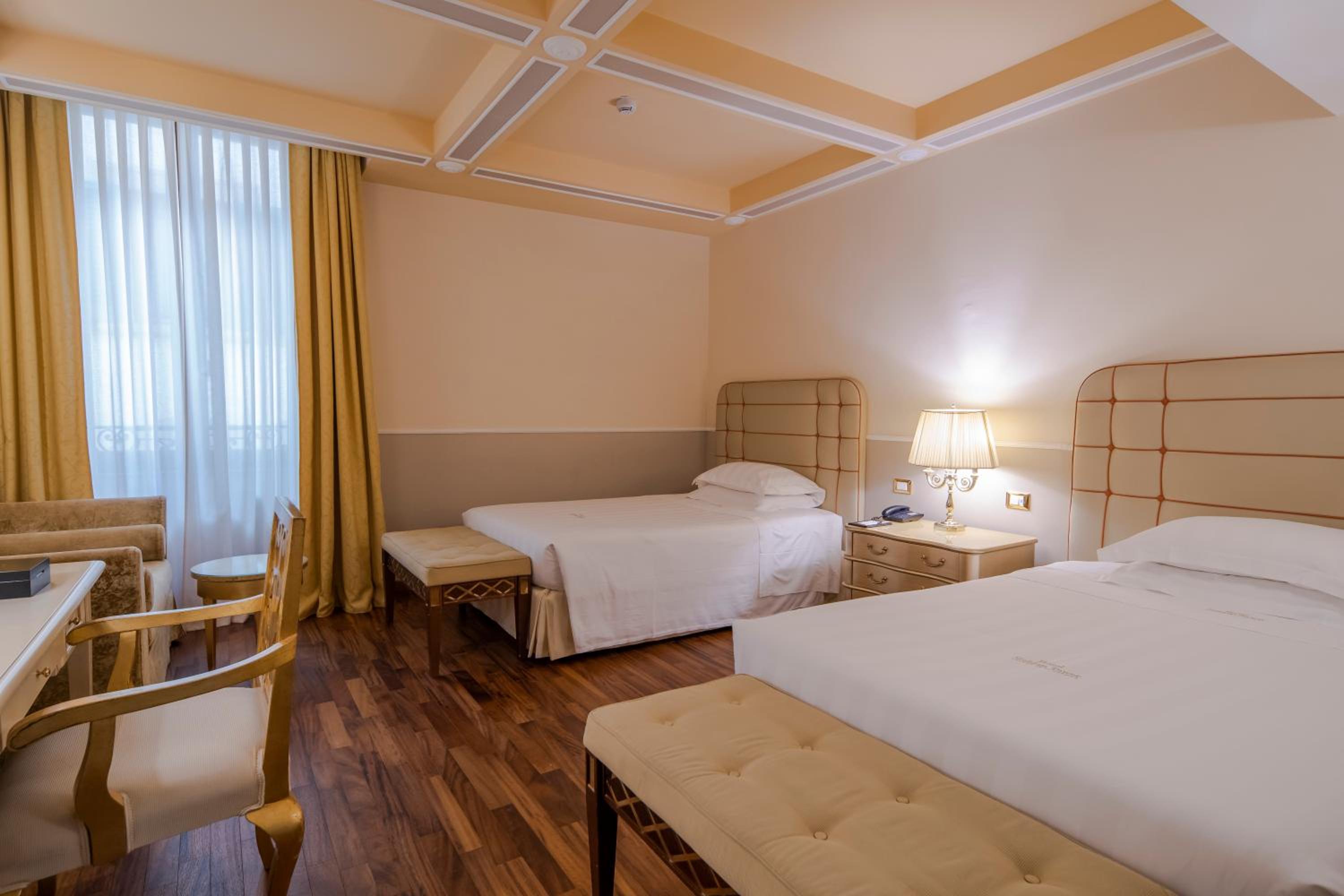 Luxury Twin Room