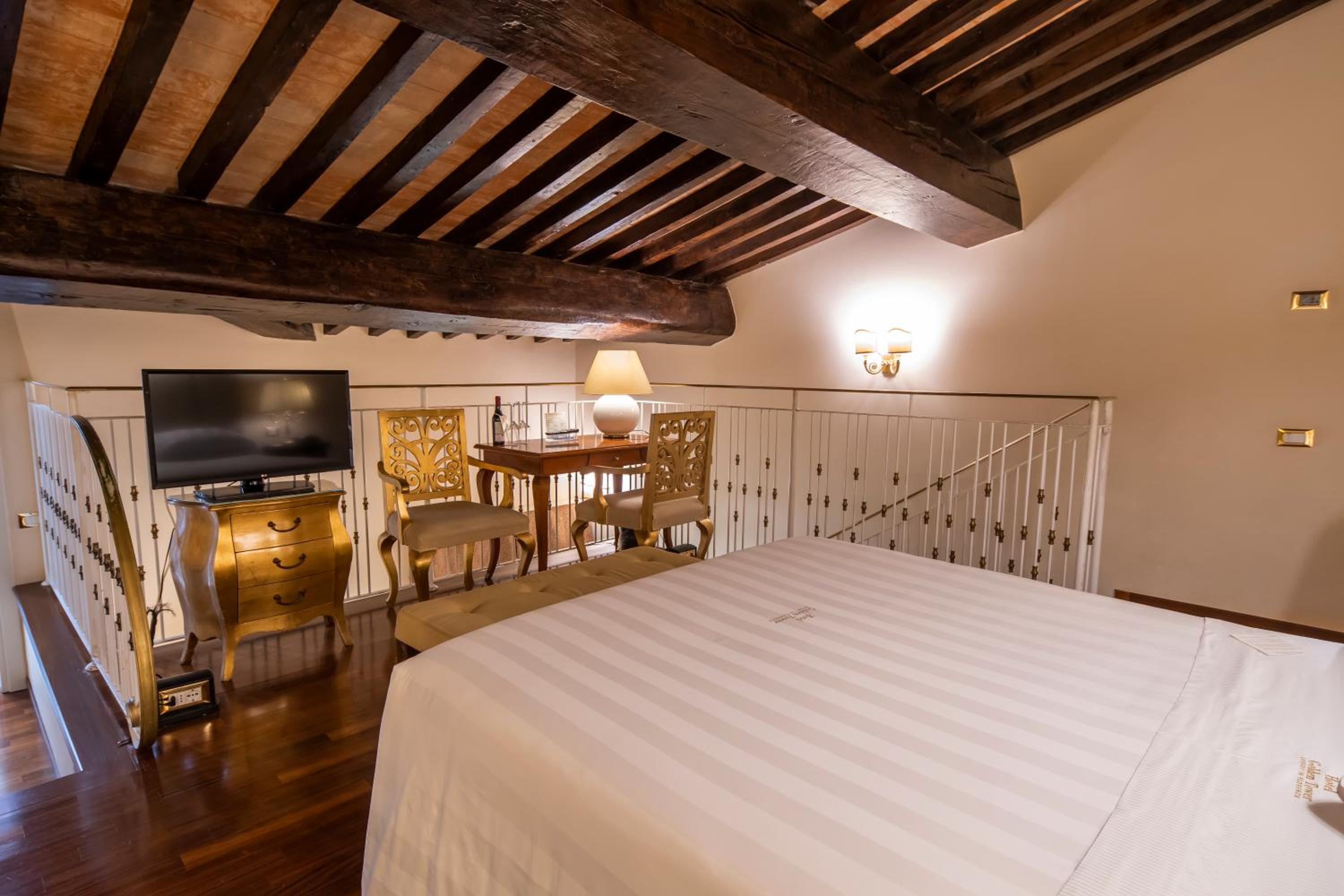 Junior Suite - Split Level