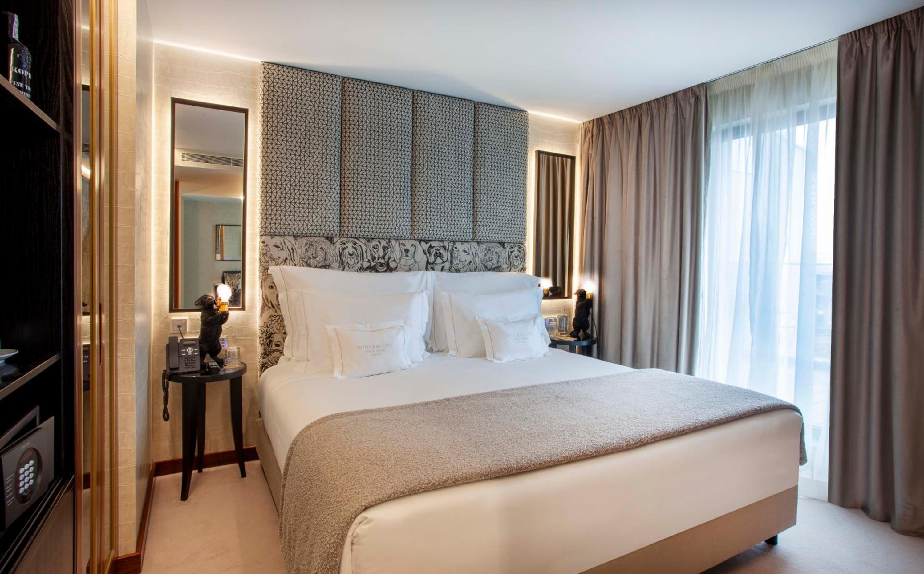 Deluxe Junior Suite - Photo 13