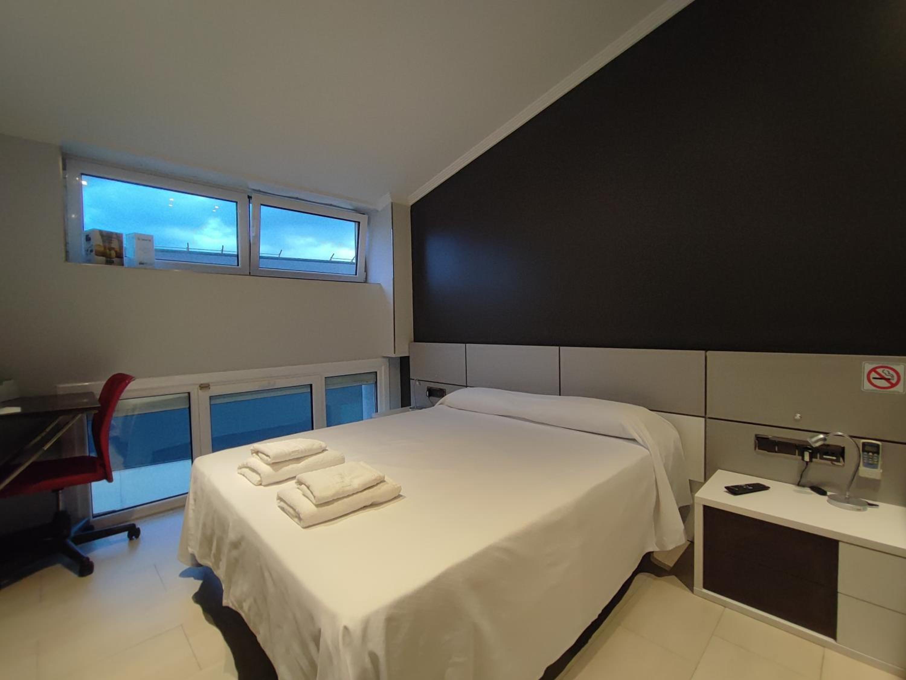 Double or Twin Room photo 2
