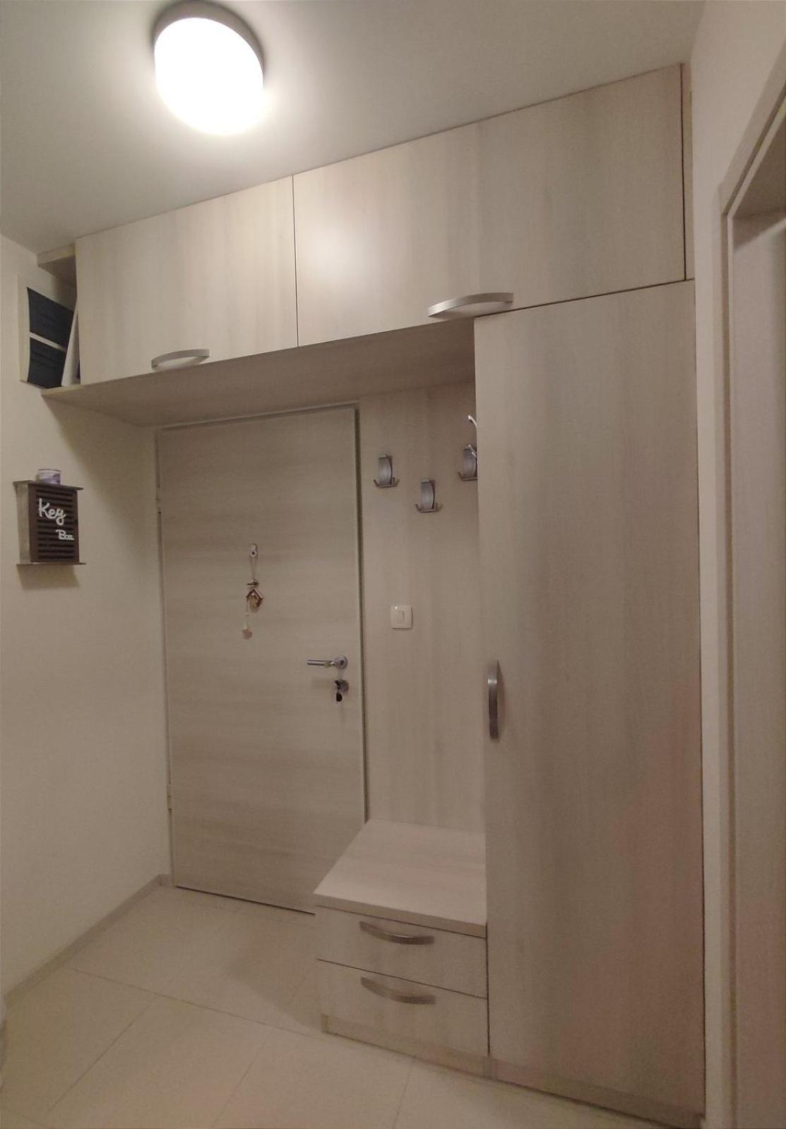 One-Bedroom Apartment photo 3