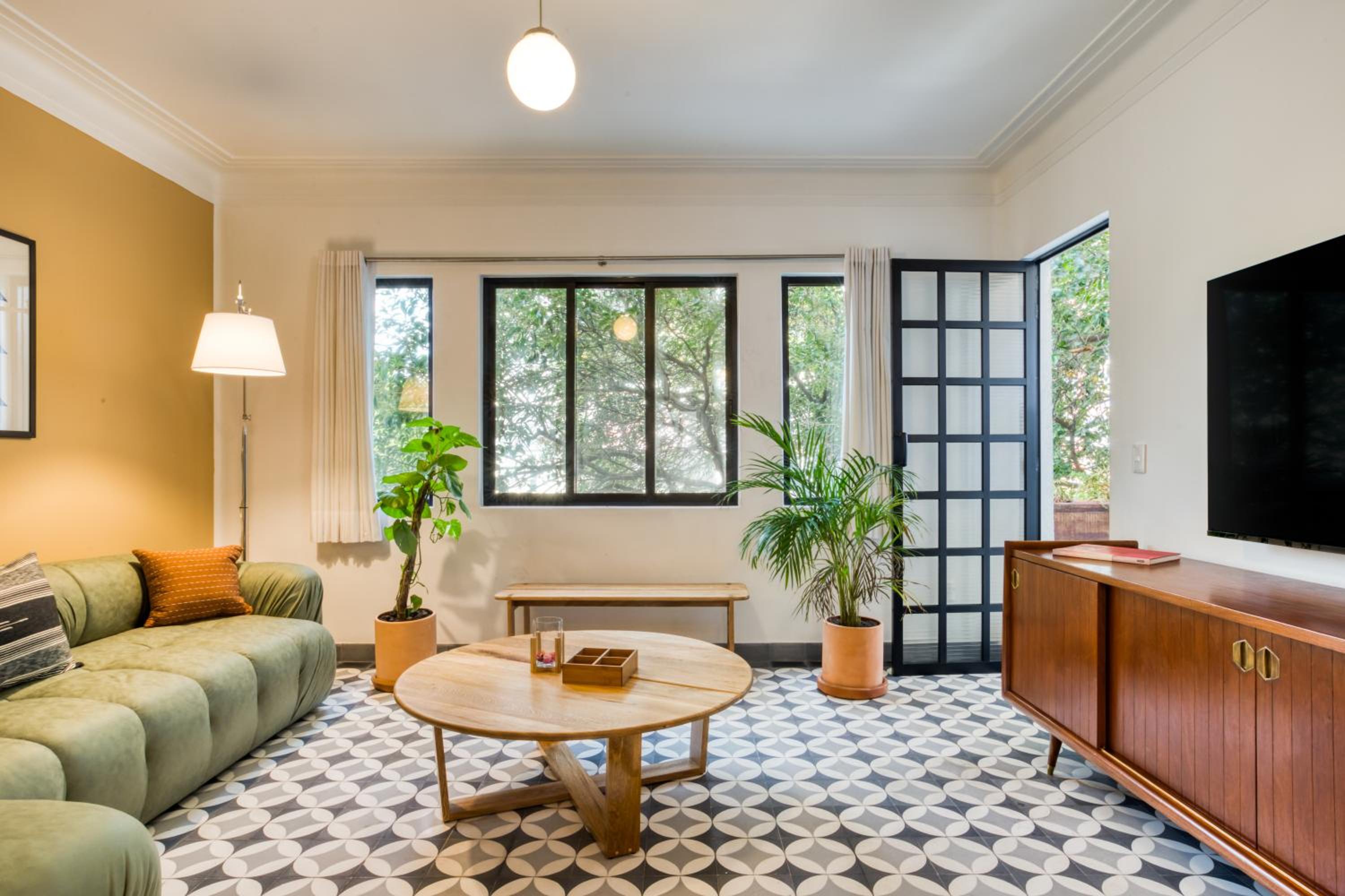 Apartment with Balcony