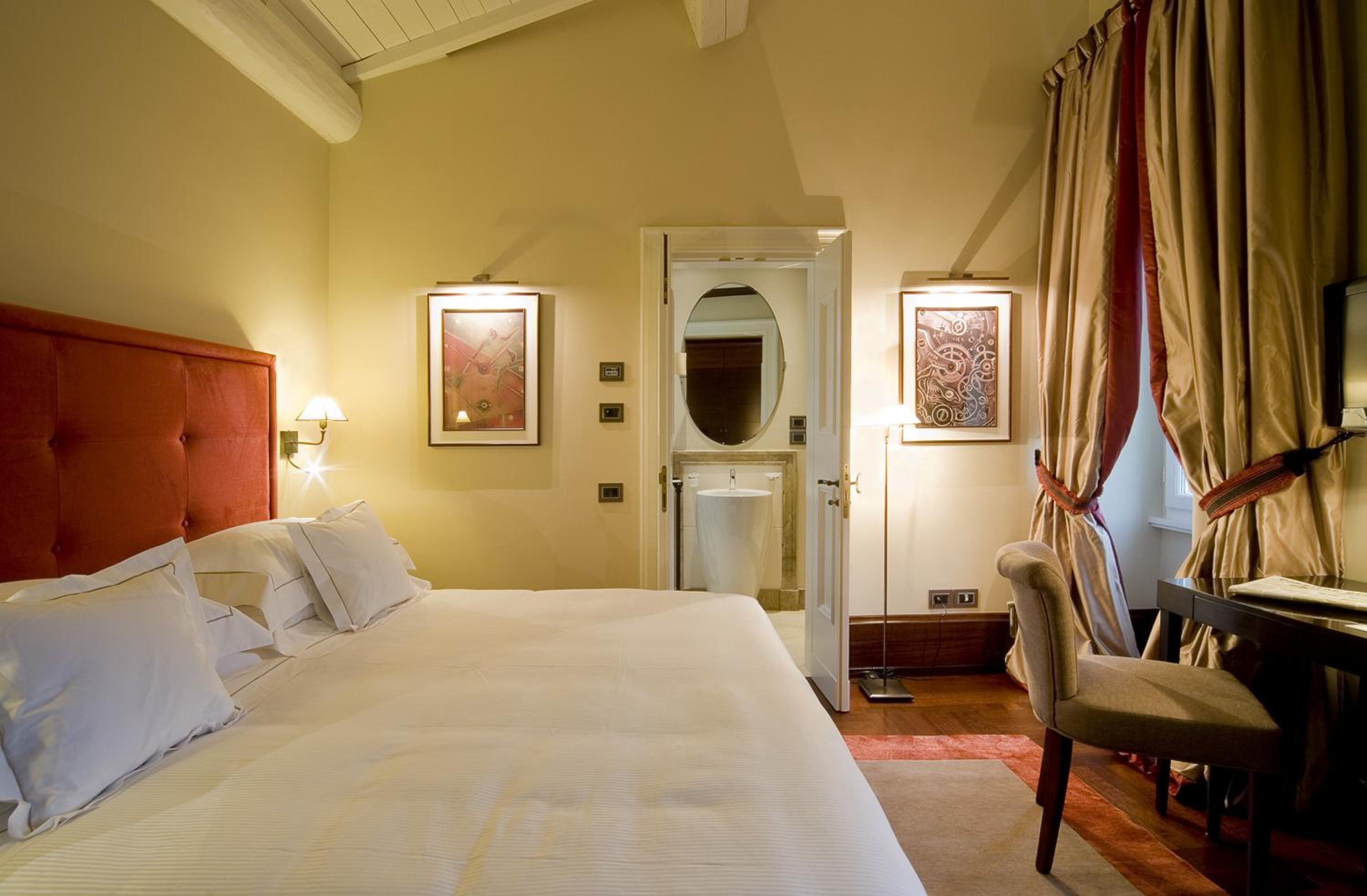 Deluxe Double Room - Photo 4