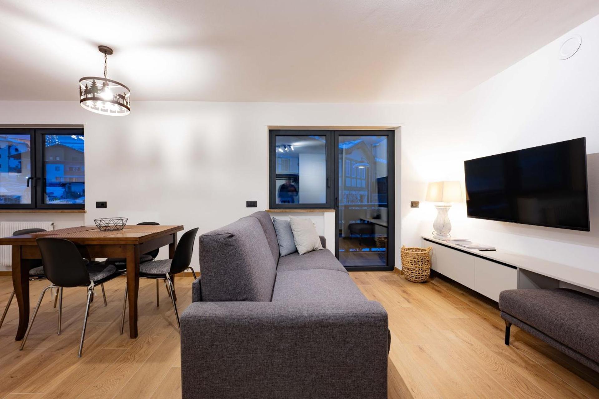 Apartment photo 1