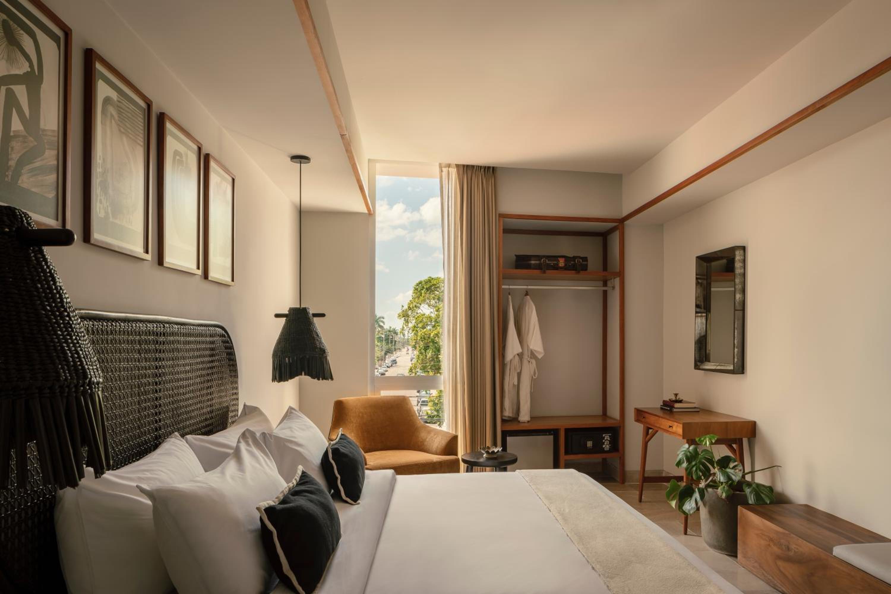 Deluxe Double Room - Photo 1