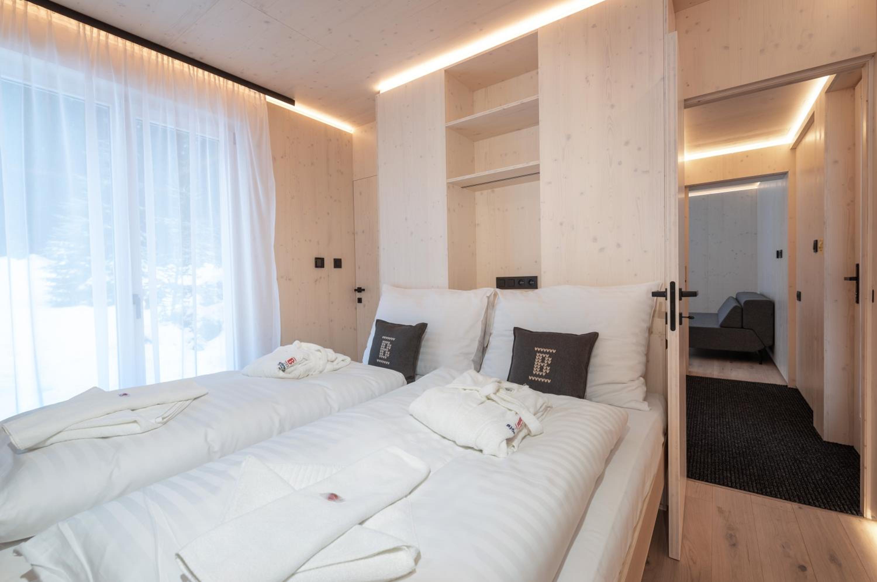 Superior Chalet photo 2