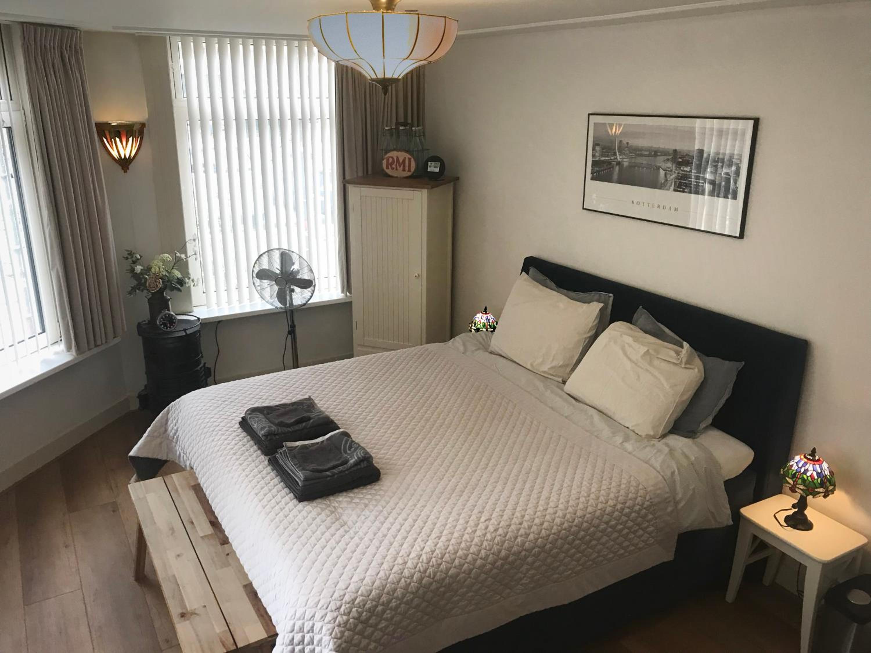 Double Room with Private External Bathroom - Photo 1