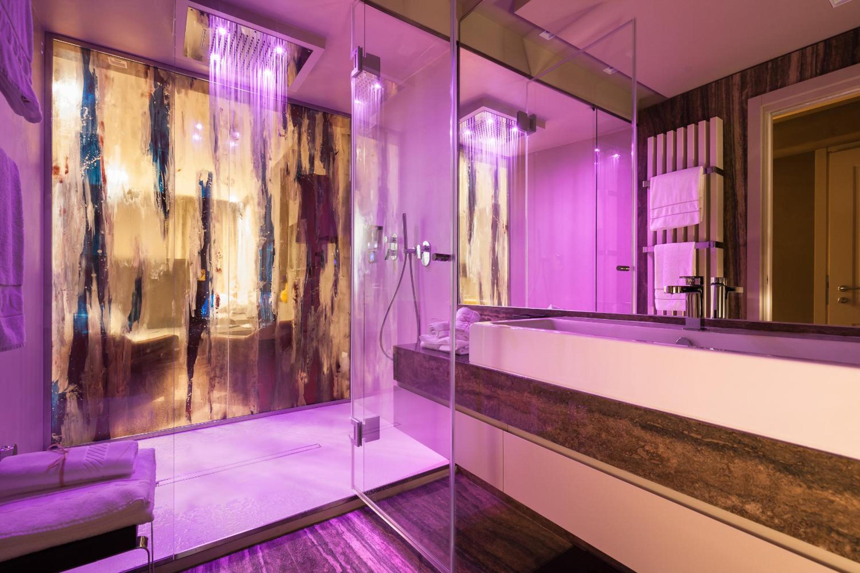 Queen Suite with Garden View and Turkish Bath photo 2