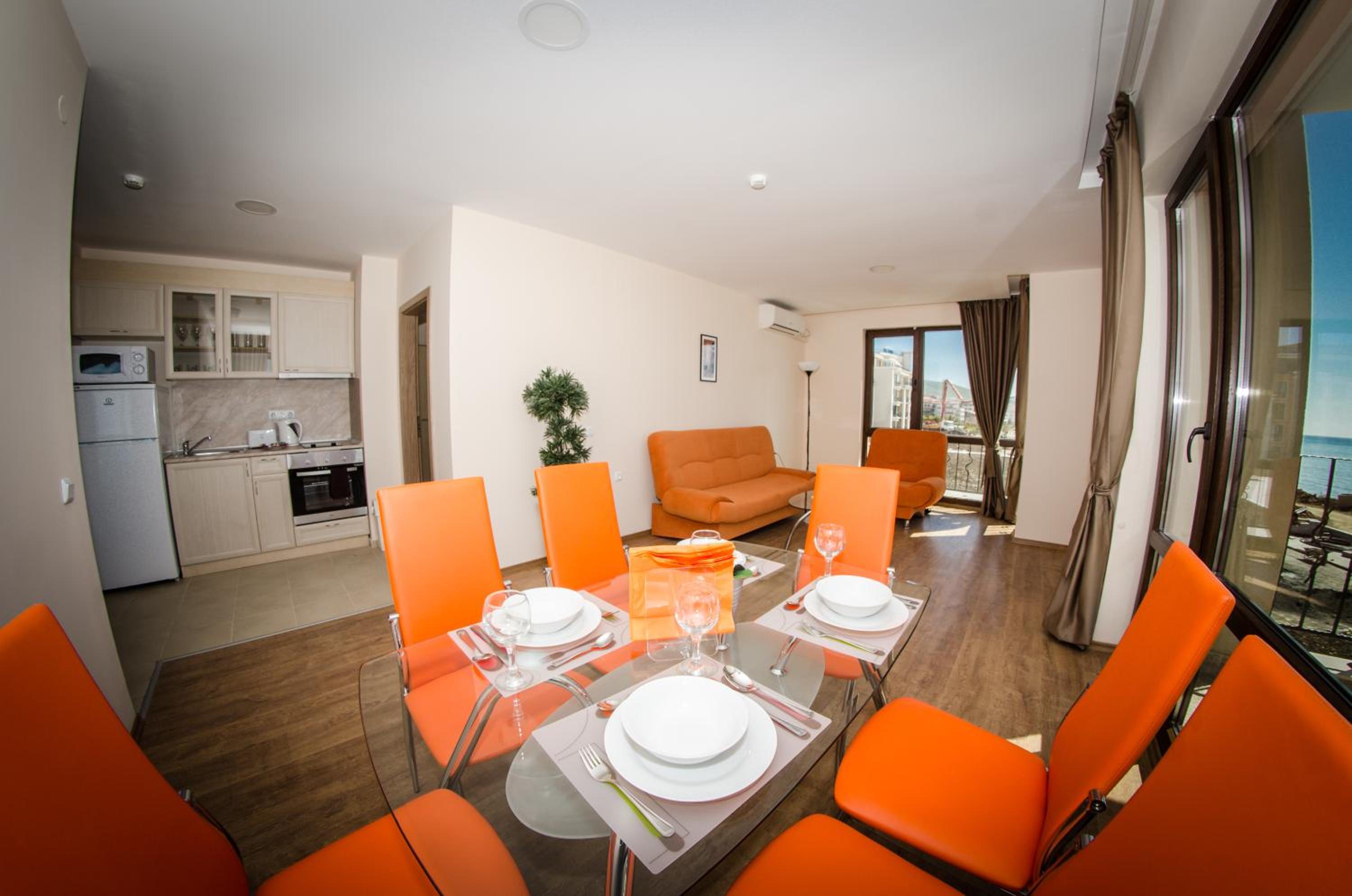 Two-Bedroom Apartment with Balcony (6 Adults) photo 1