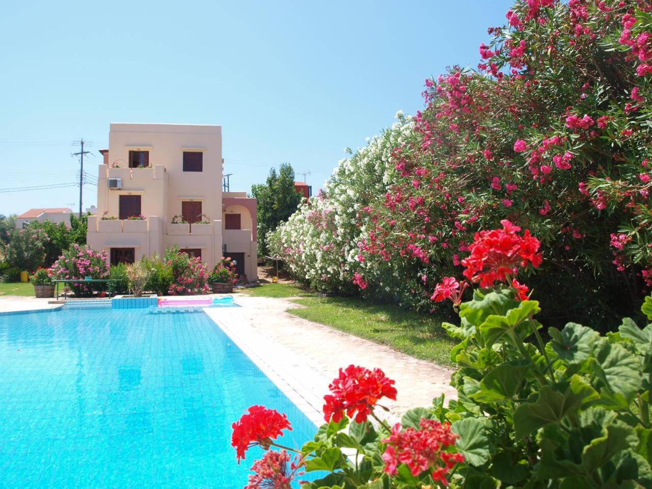Family Apartment with Panoramic Sea View - Photo 5