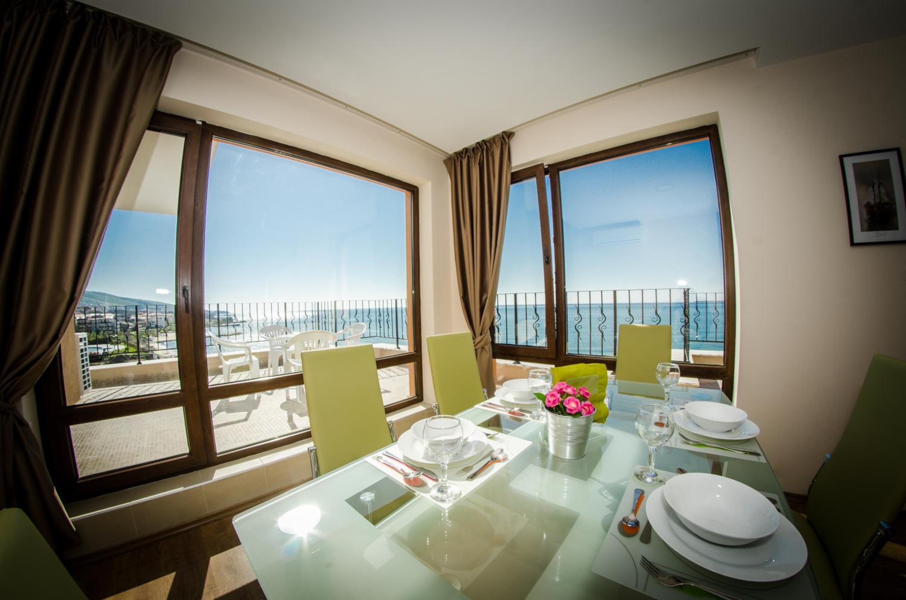 One-Bedroom Apartment with Balcony (2 Adults + 2 Children) photo 3