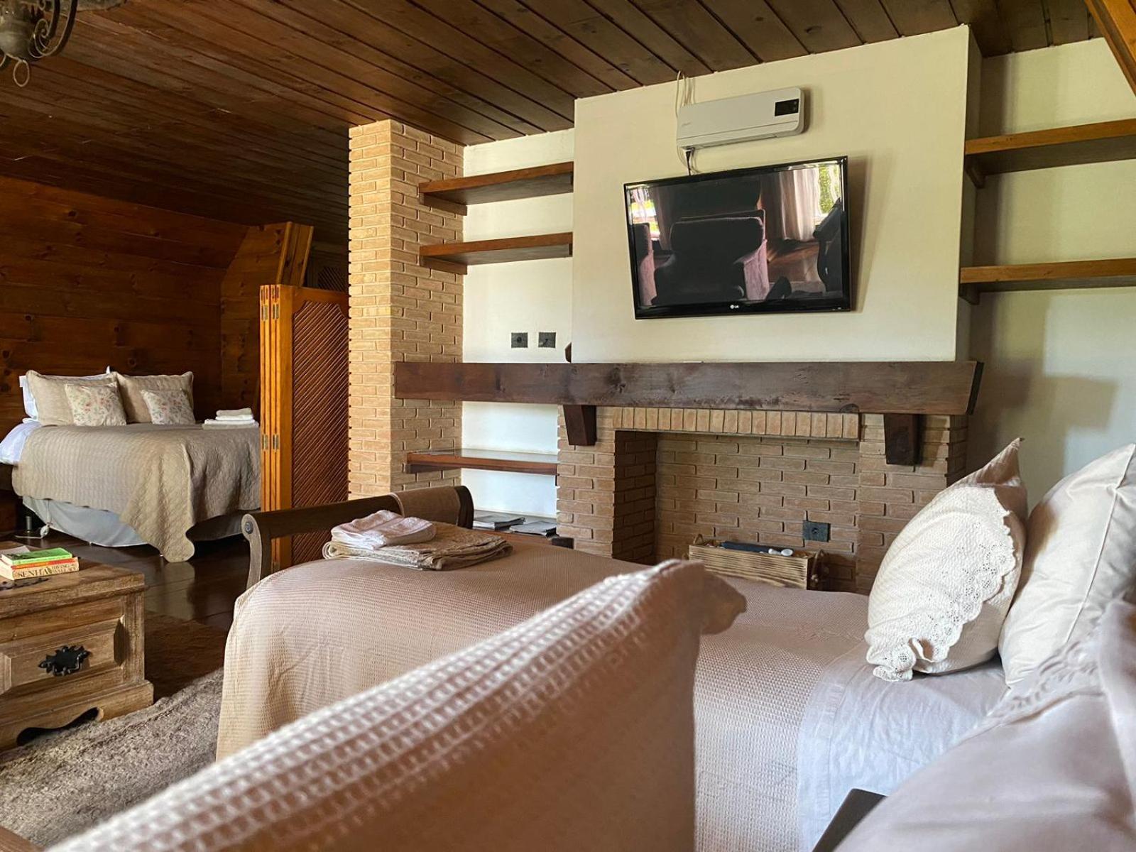 Deluxe Family Room photo 2