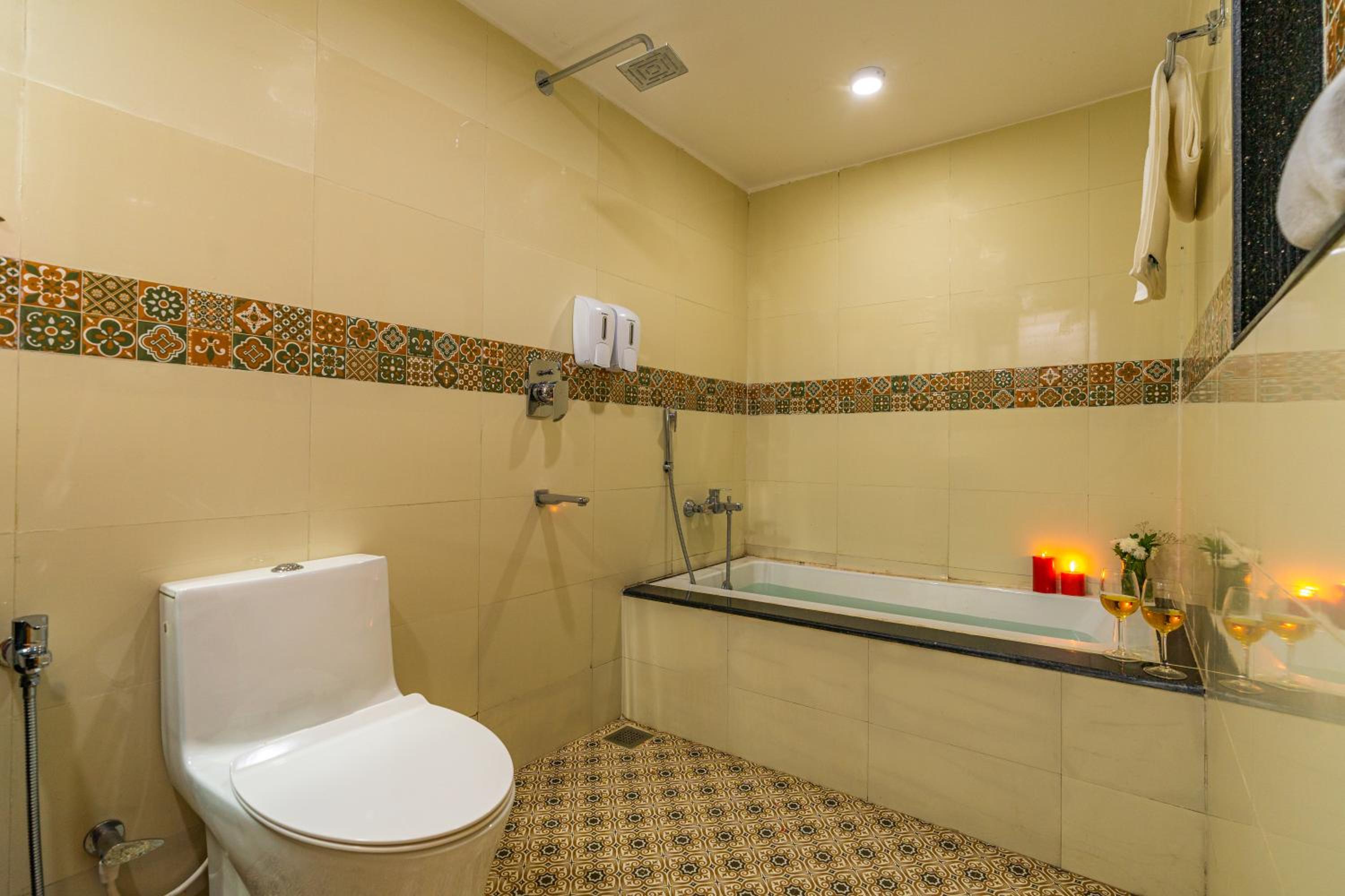 Portuguese 3 Bedroom Villa with Bathtub  10% Discount on Food & Beverages - 2+1 Happy Hours offer - Photo 2