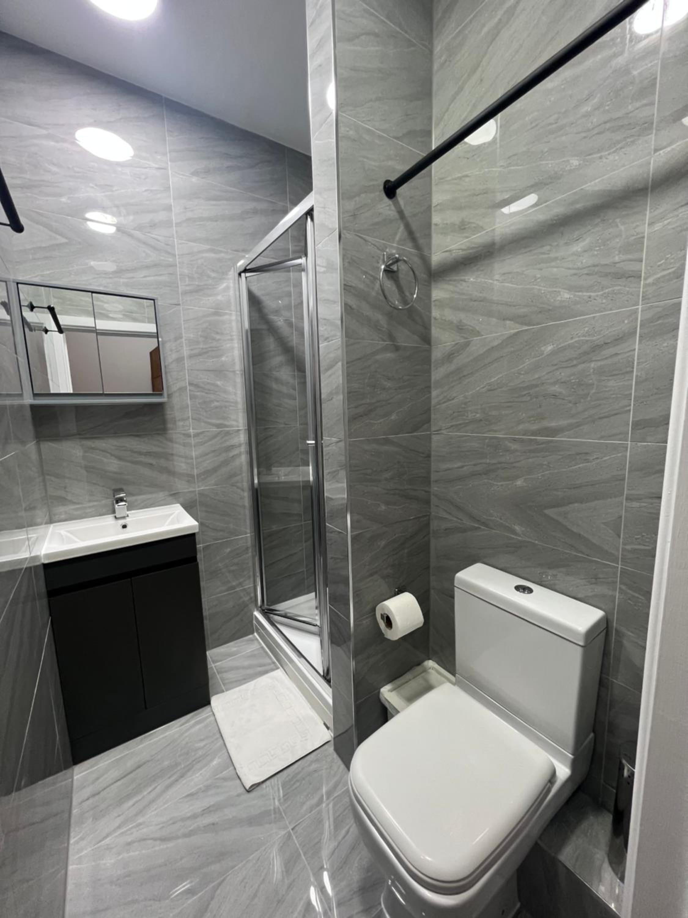 Superior En-Suite photo 2