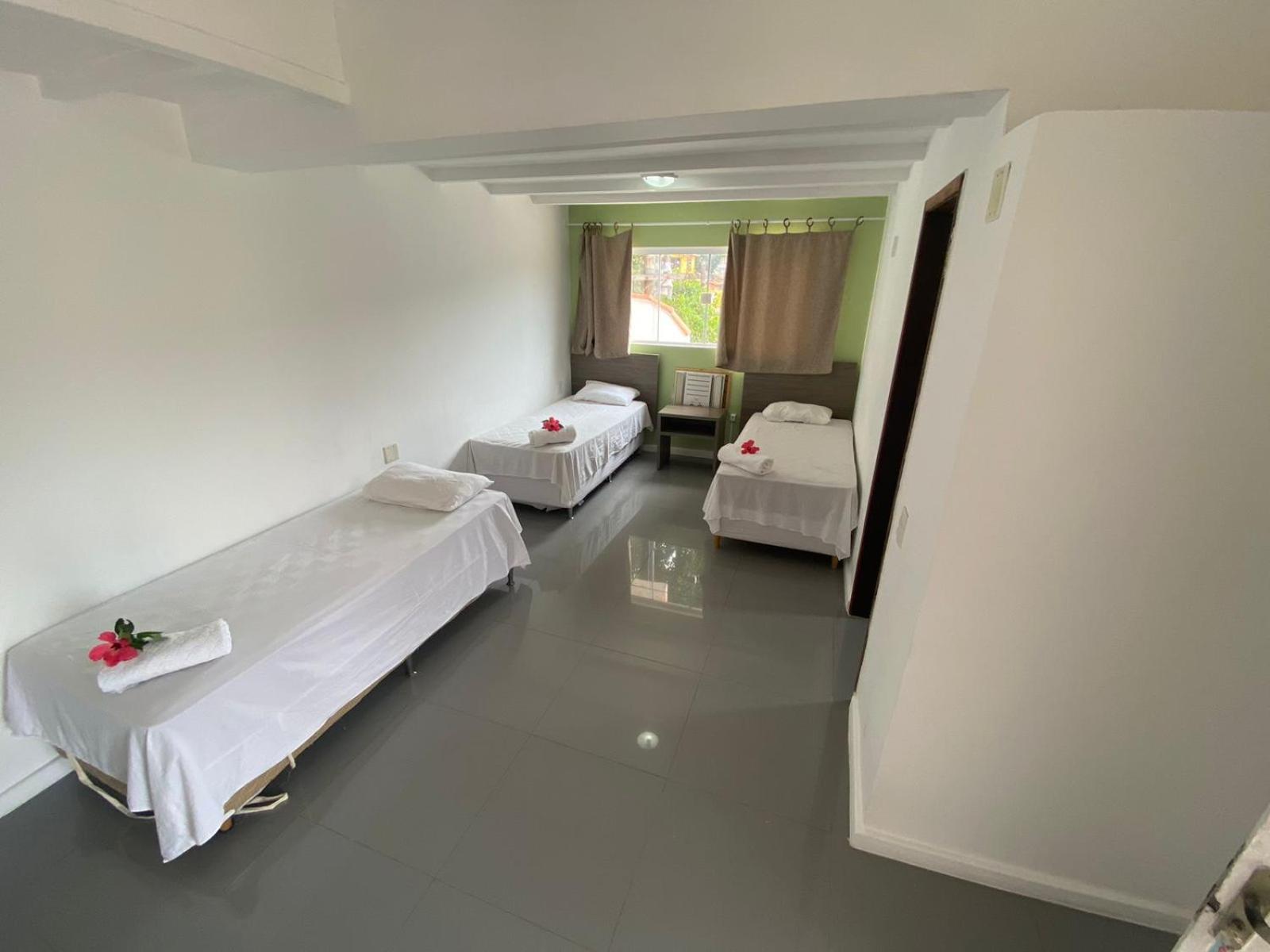 Queen Suite with Pool View - Photo 2
