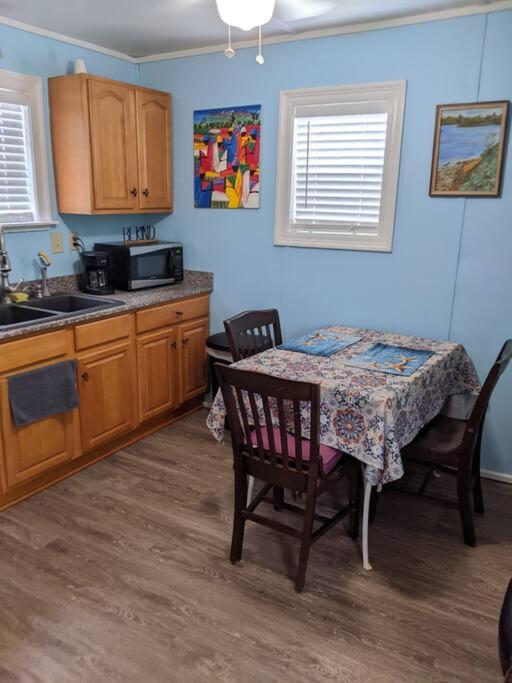 One-Bedroom House photo 3