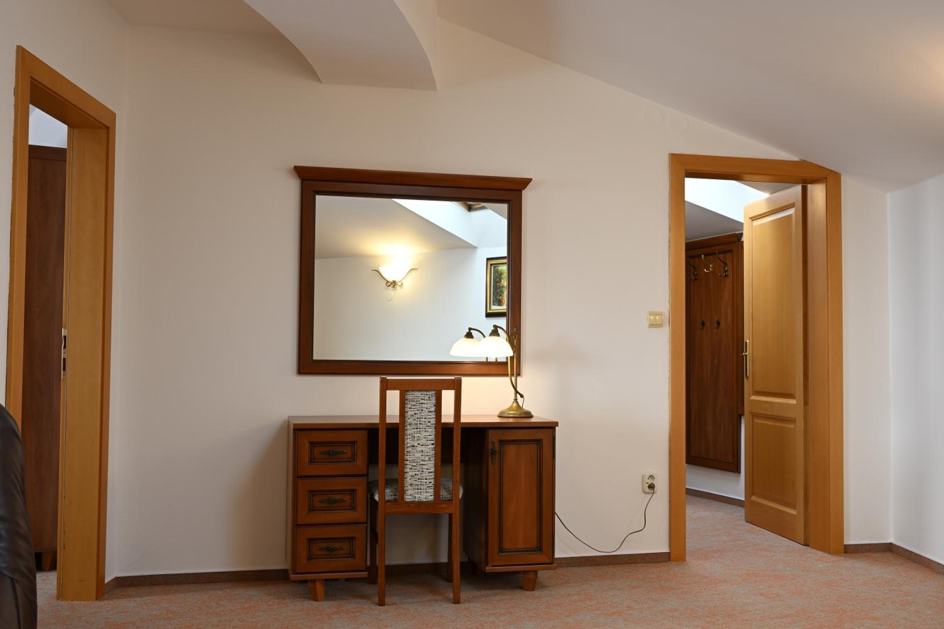 Deluxe Apartment photo 3