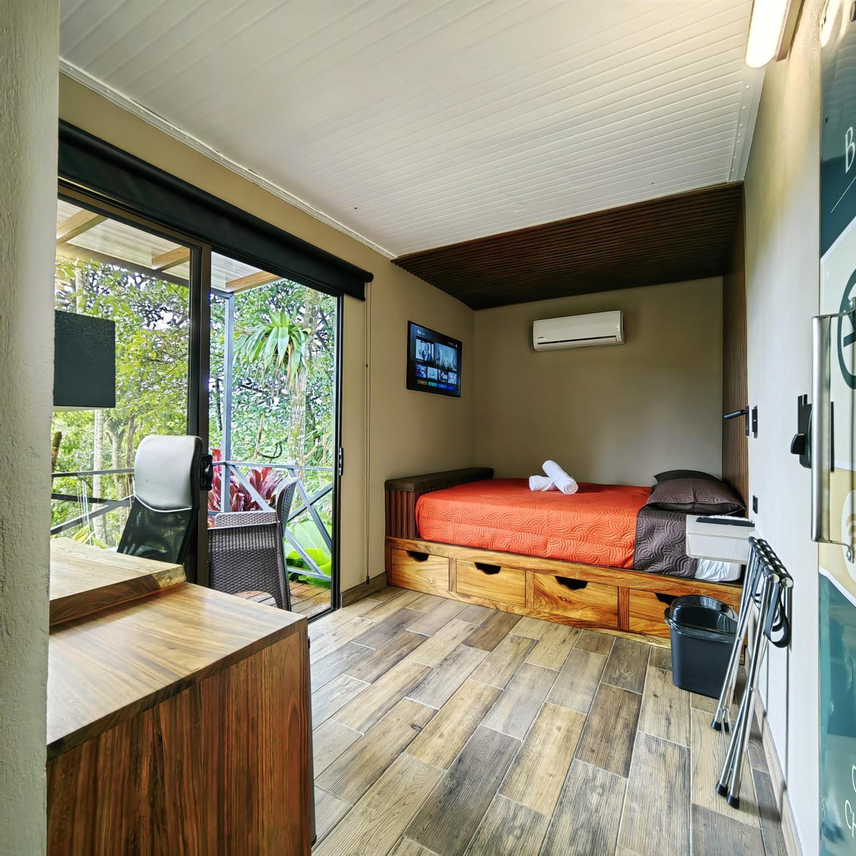 Queen Room with Balcony
