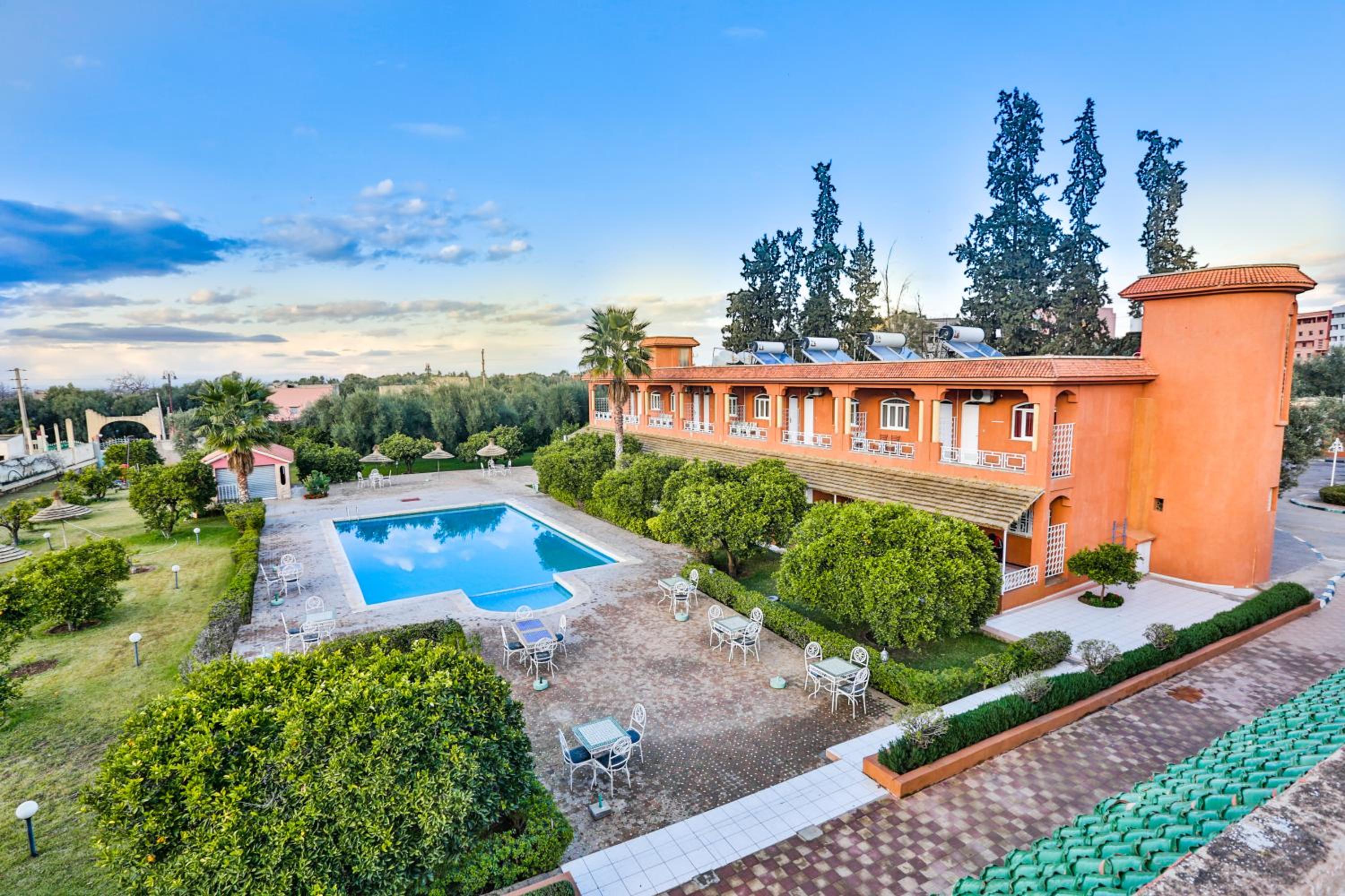 Double Room with Pool View photo 3